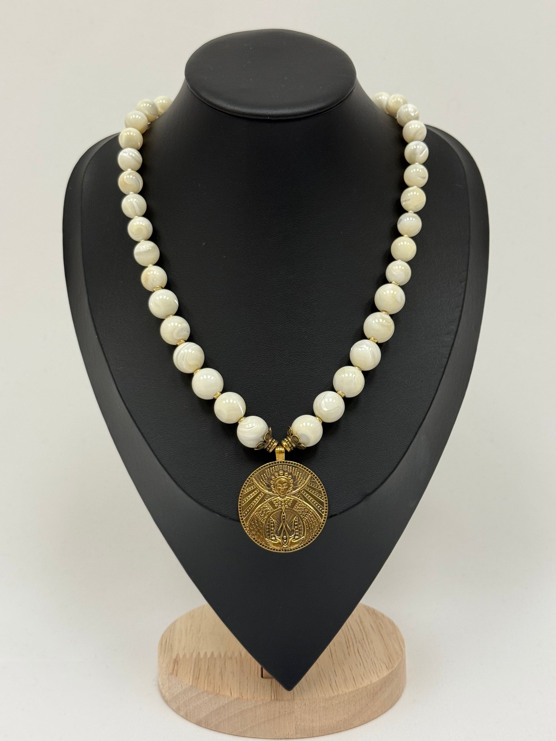 Single-Strand Necklace – White Mother-of-Pearl with Brass Accents