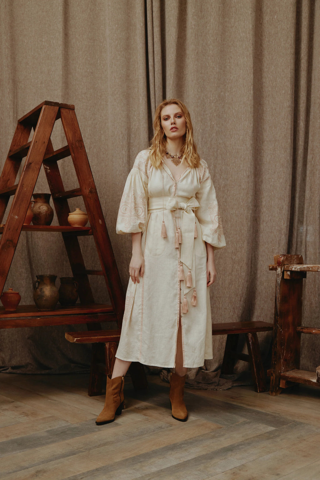 “Urochysta” Linen Maxi Embroidered Dress – Cream