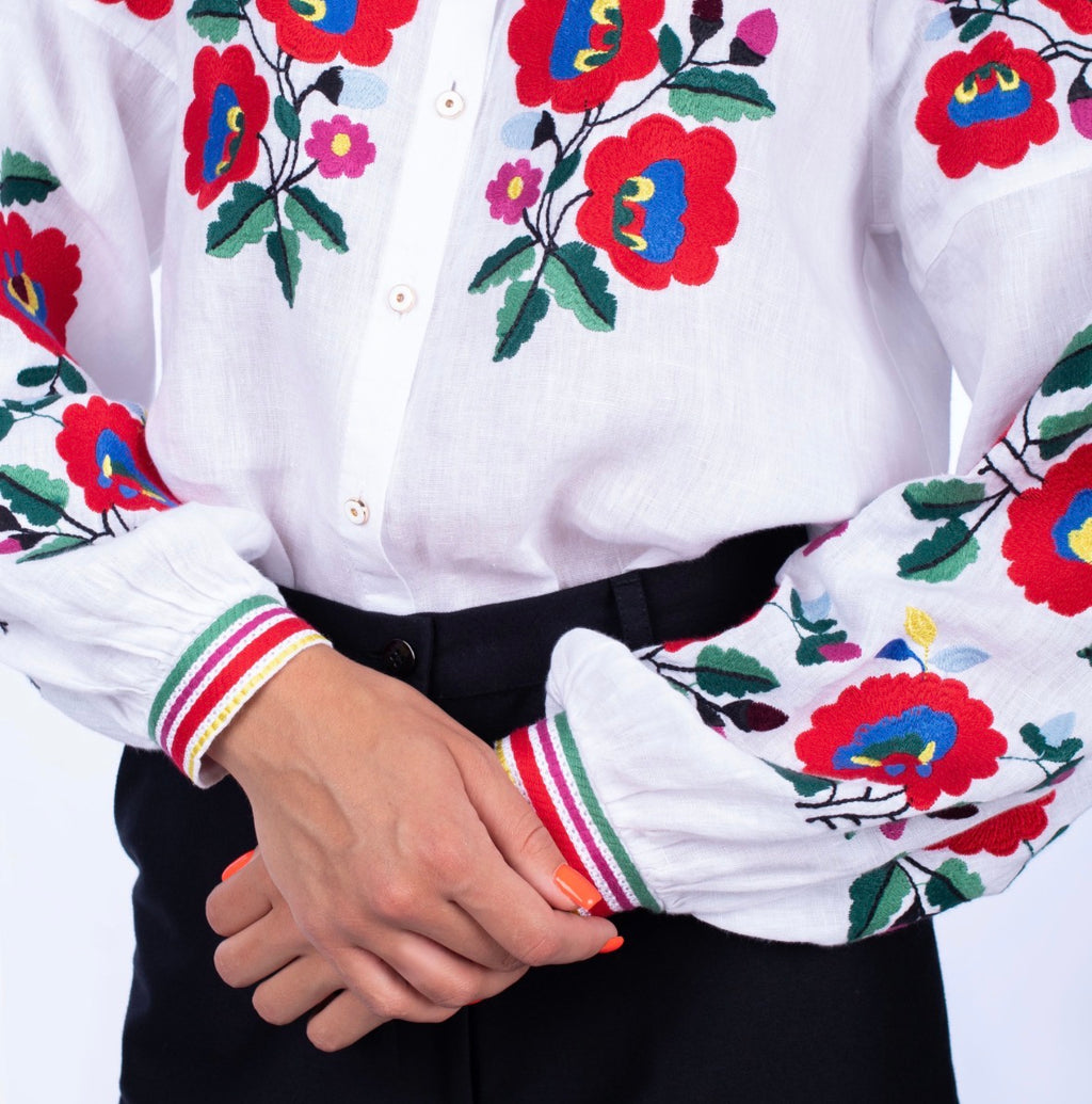 Women’s Linen Blouse with Floral Embroidery