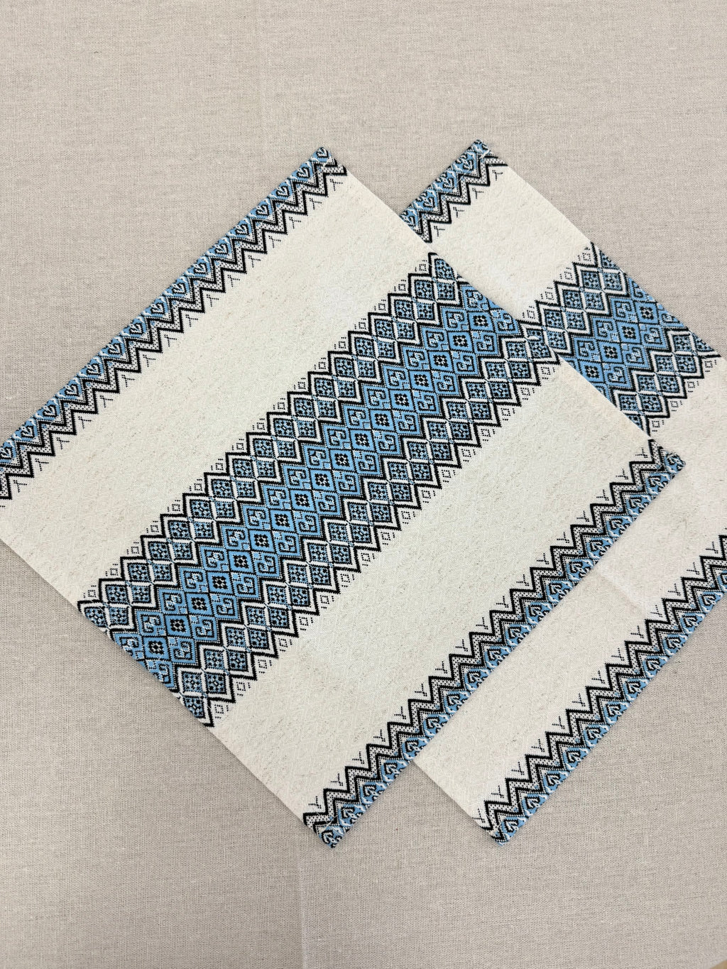 Woven Tablecloth With Traditional Ornament Blue