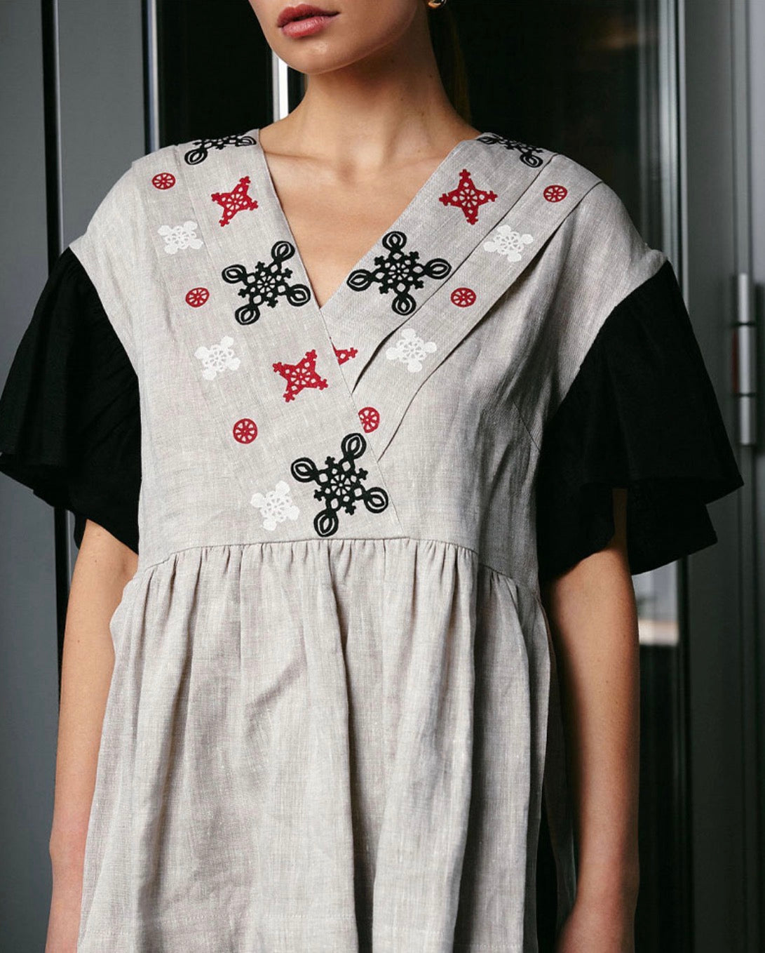 “Zlahoda” Linen Blouse with Hand Block Print