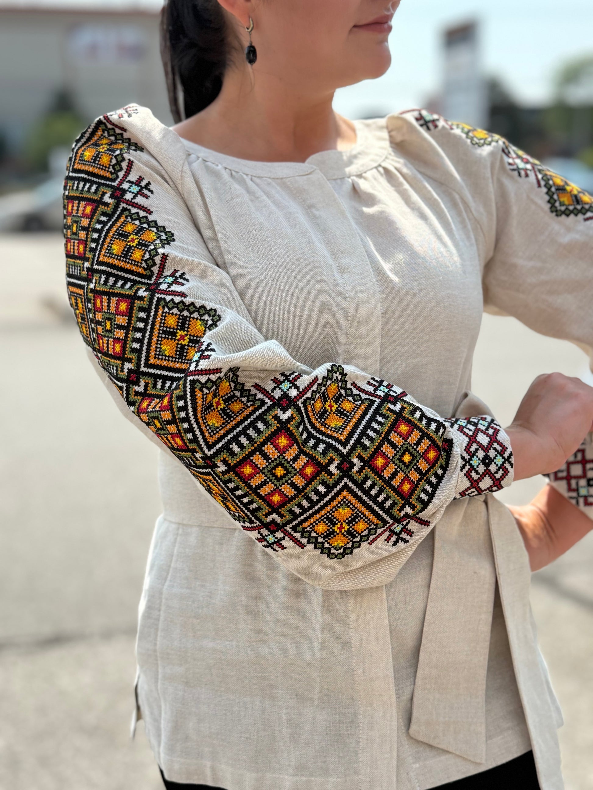 Women’s Vyshyvanka Linen Long Sleeve In Ukrainian Traditions