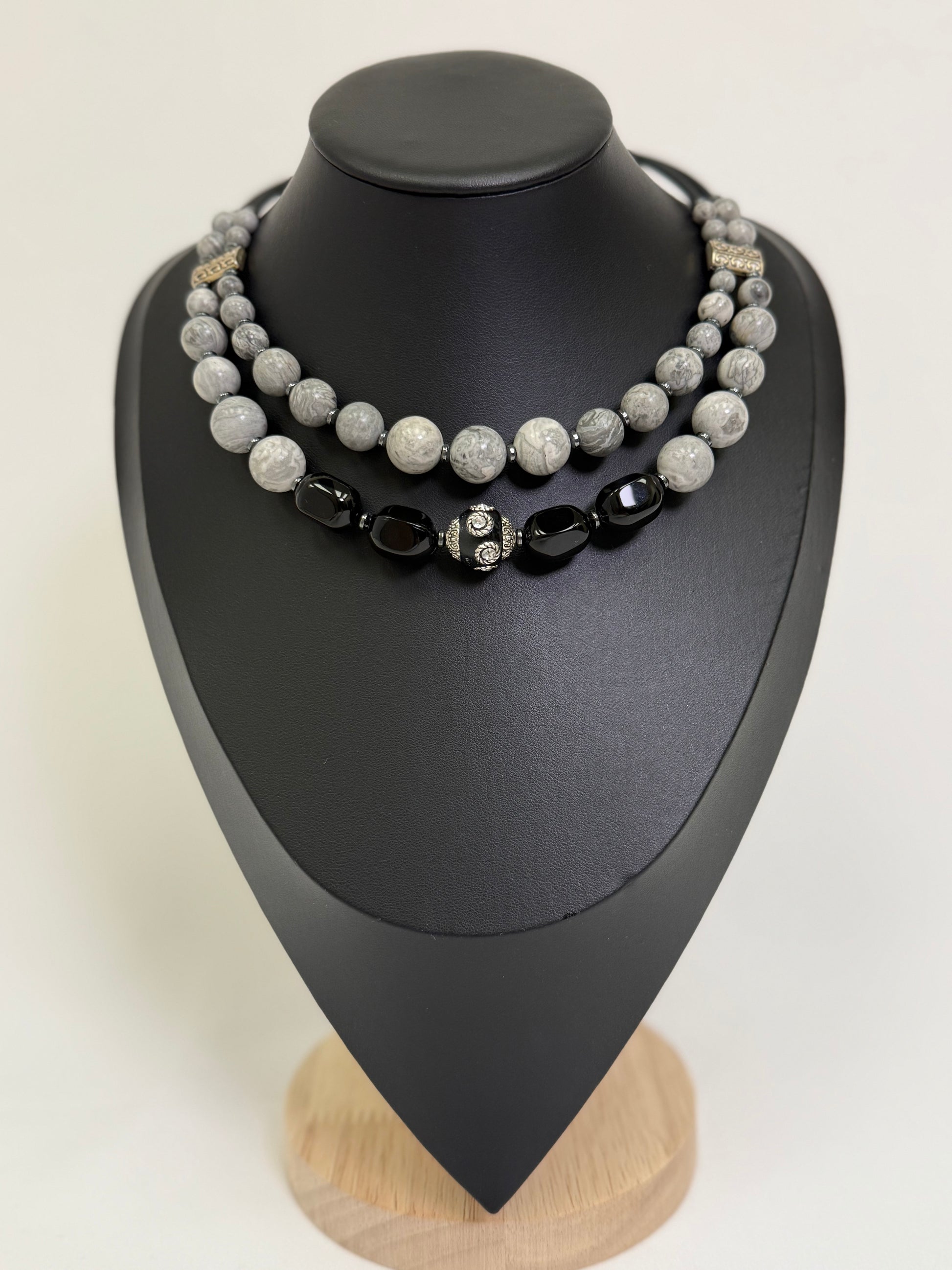 Natural Gray-Black Stone Choker