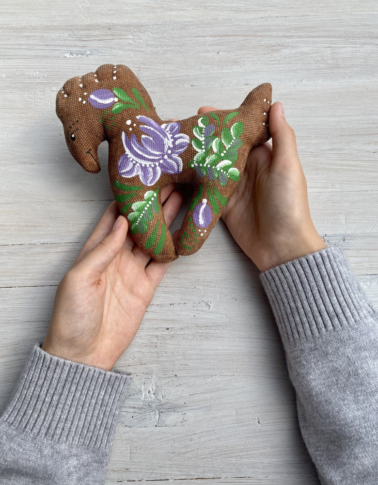 Souvenir "Grasshopper with lilac flowers (coffee)"