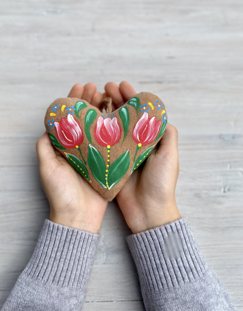 Souvenir "Heart with tulips (Petrykivka Painting) (coffee)"