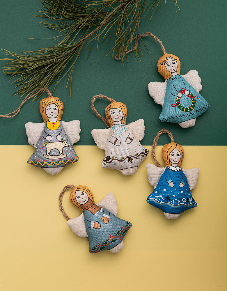 Souvenir "Angel with hearts (vanilla)"