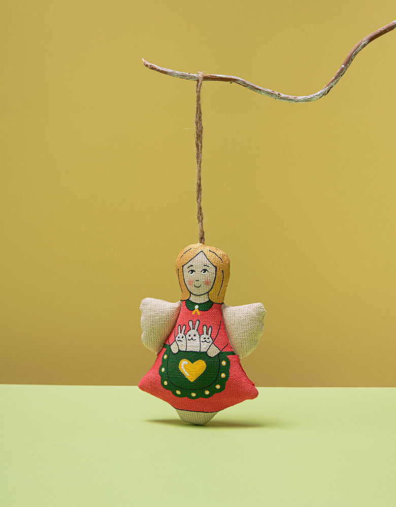 Souvenir "Angel with bunnies (vanilla)"