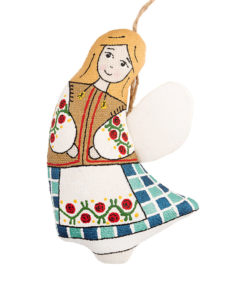 Souvenir "Angel in embroidered shirt (vanilla)"