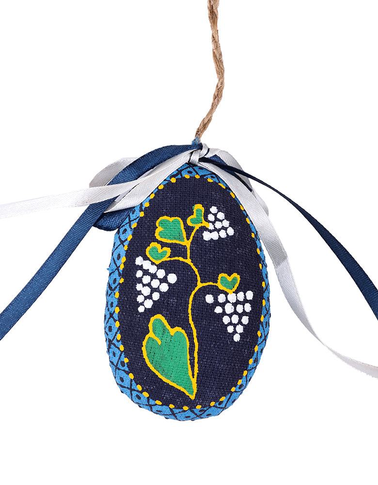 Souvenir "Small Lilac Easter Egg with Osier"