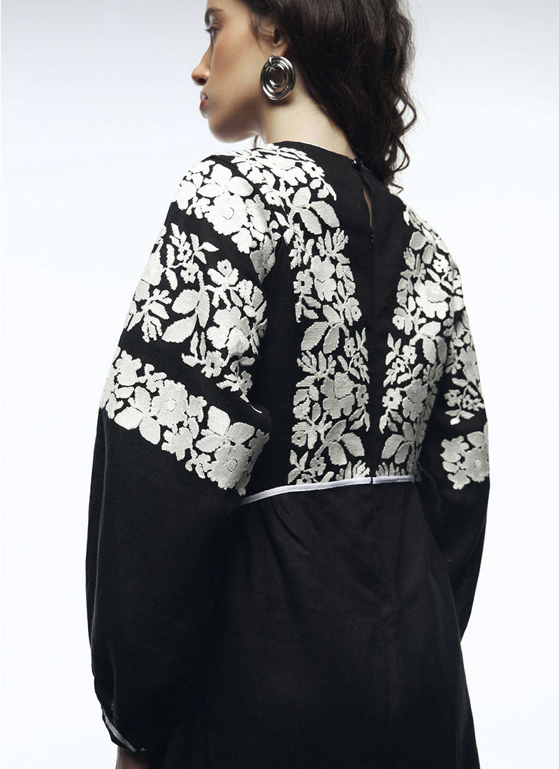 “Poklyk” Black Linen Embroidered Dress