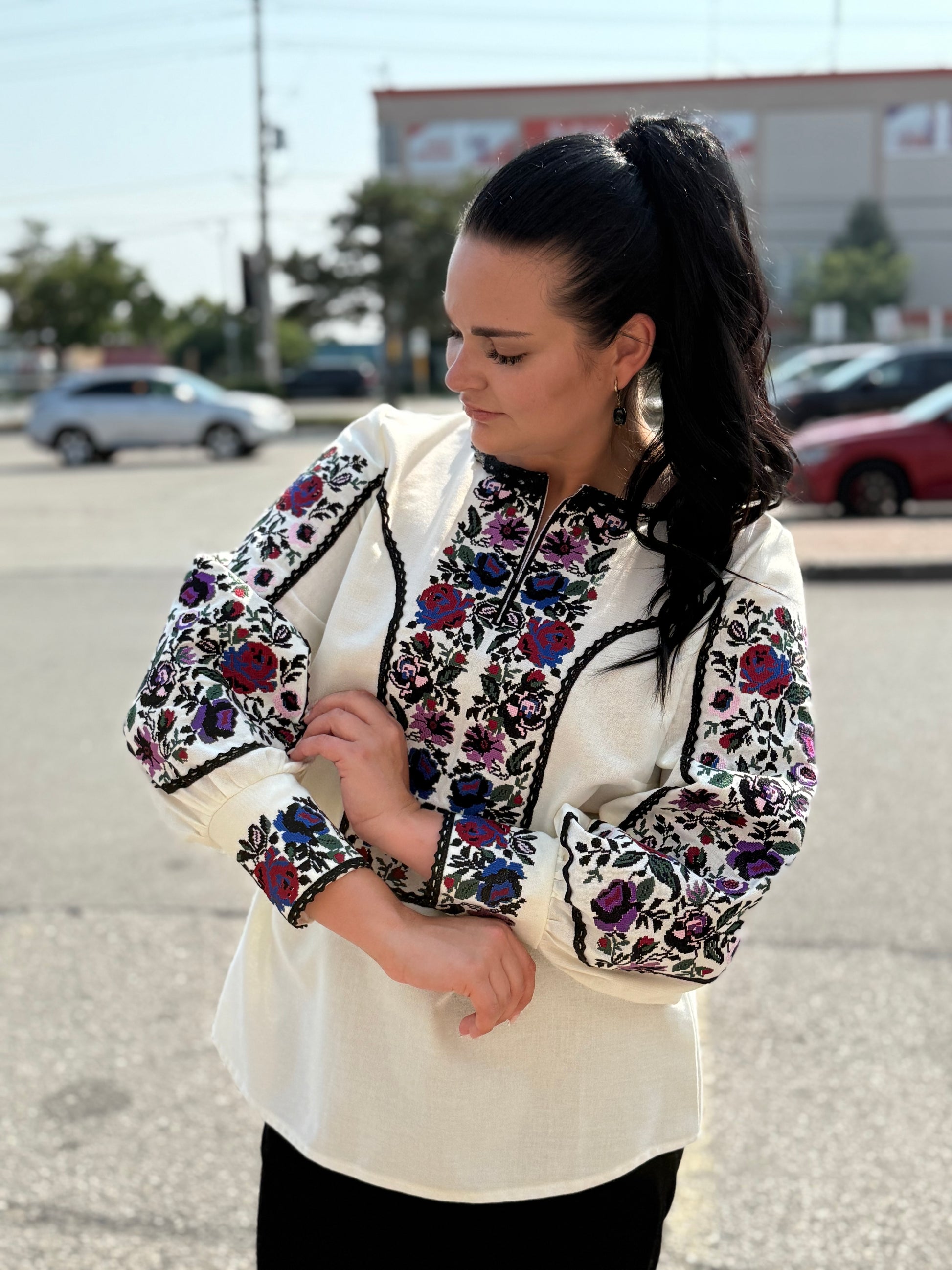 Women’s Embroidered Shirt "Kucheriava" – Crem Ukrainian Vyshyvanka with Floral Motifs