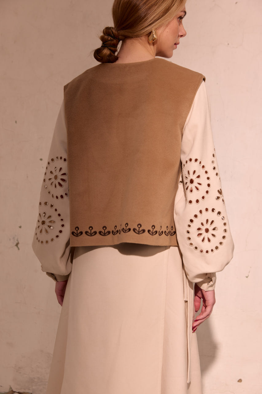 “Izidora” Women’s Embroidered Wool Vest