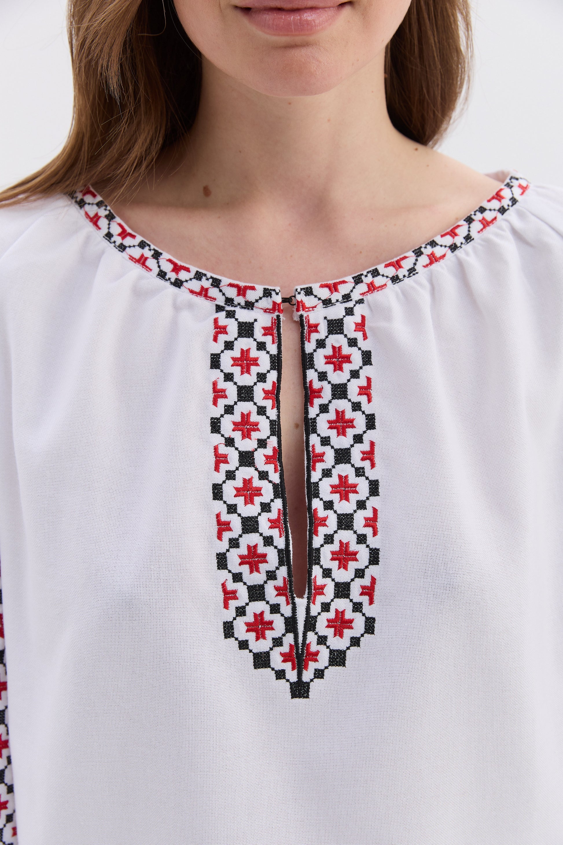 “Bandera” Embroidered Women’s Blouse