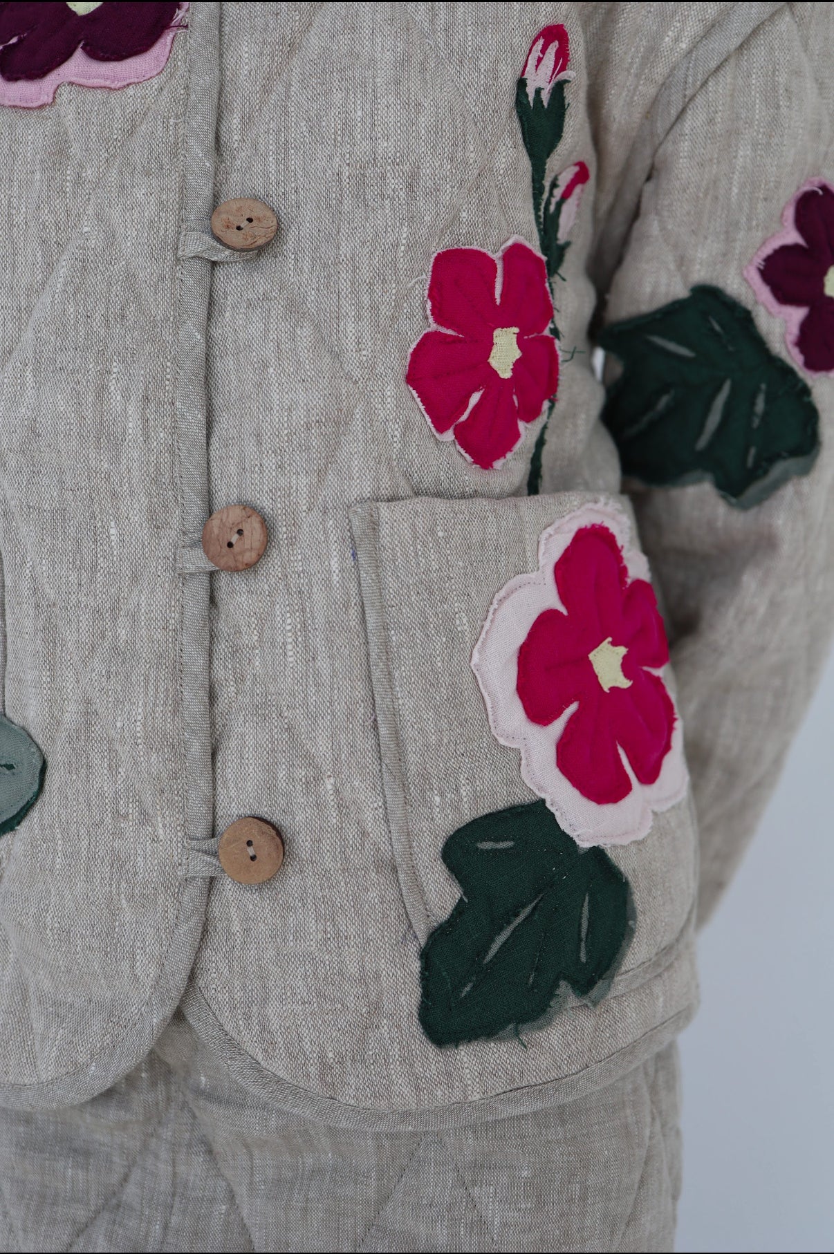 Linen Padded Jacket Kufayka With Handcrafted Mallow Applique