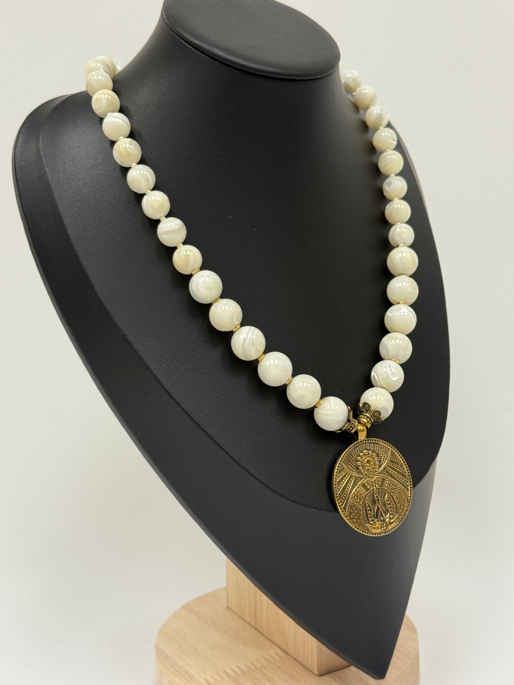 Single-Strand Necklace – White Mother-of-Pearl with Brass Accents