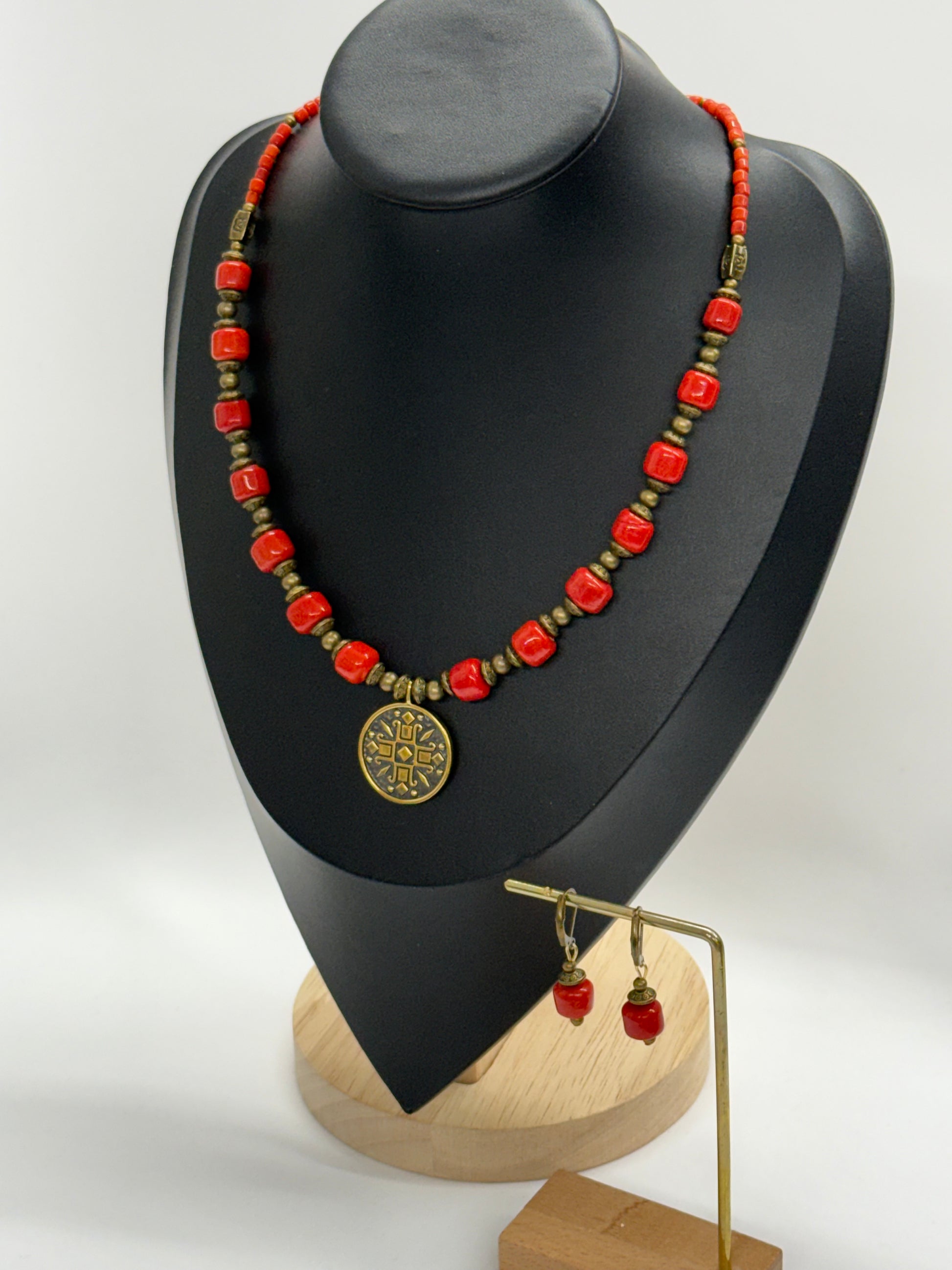 “Kryzhyk” Coral Necklace & Earrings Set