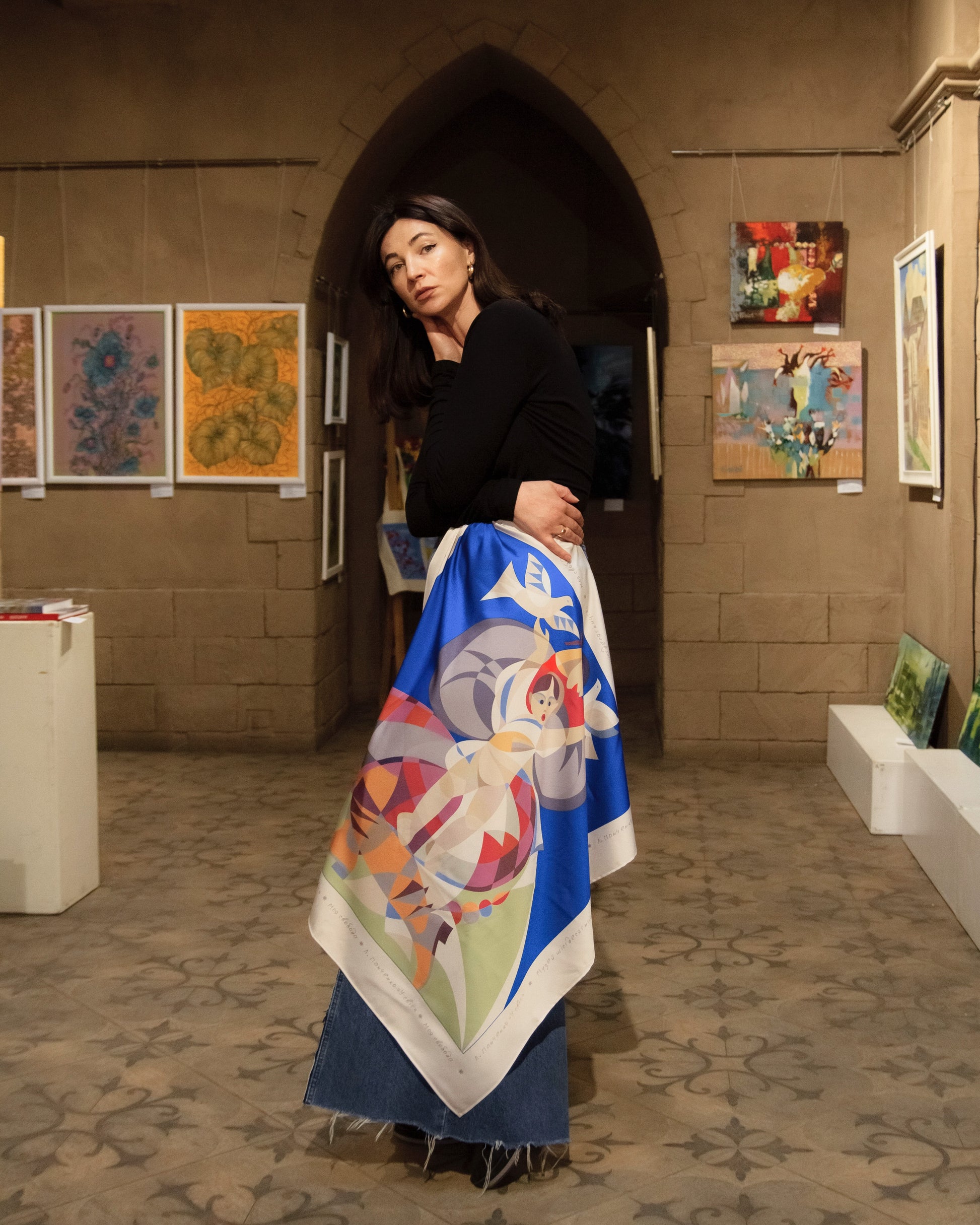 Scarf "Into the world"