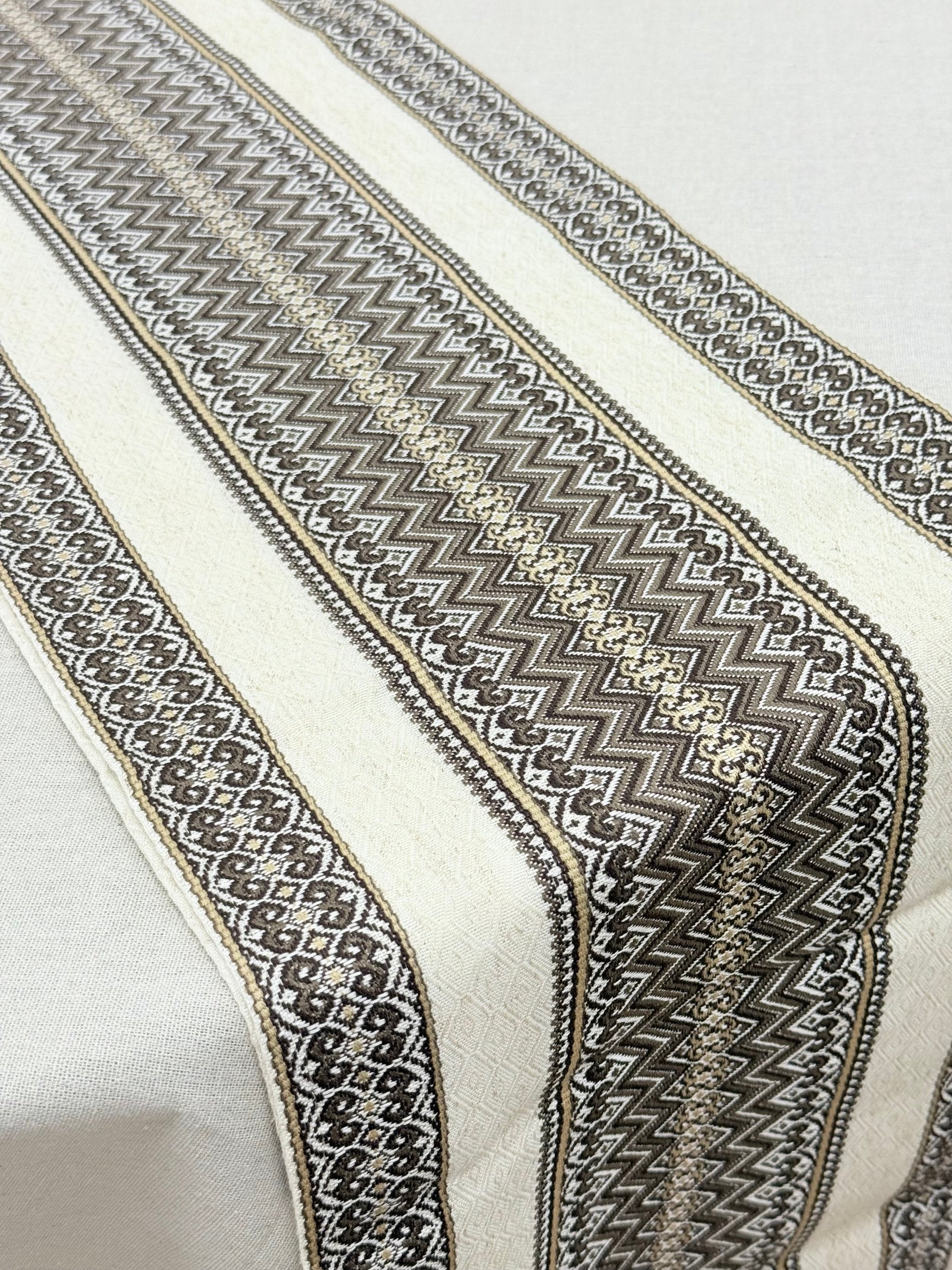 Woven Tablecloth With Traditional Ornament Brown