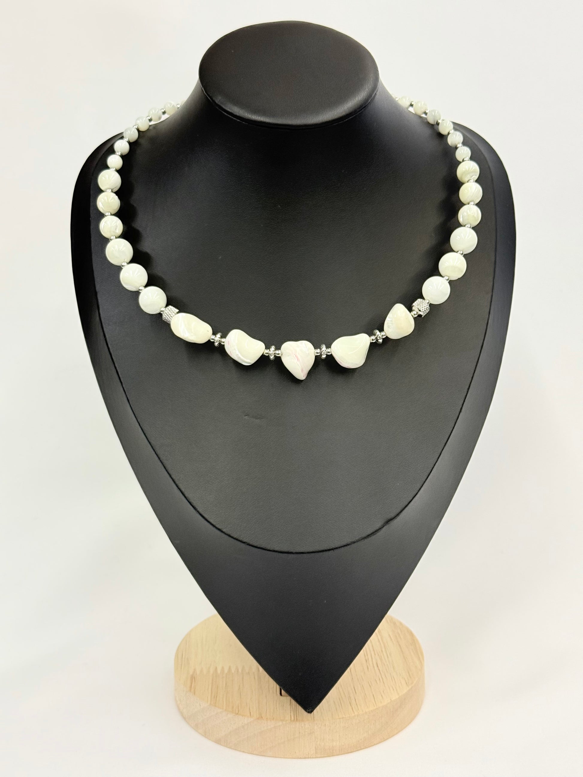 Natural Mother of Pearl Choker