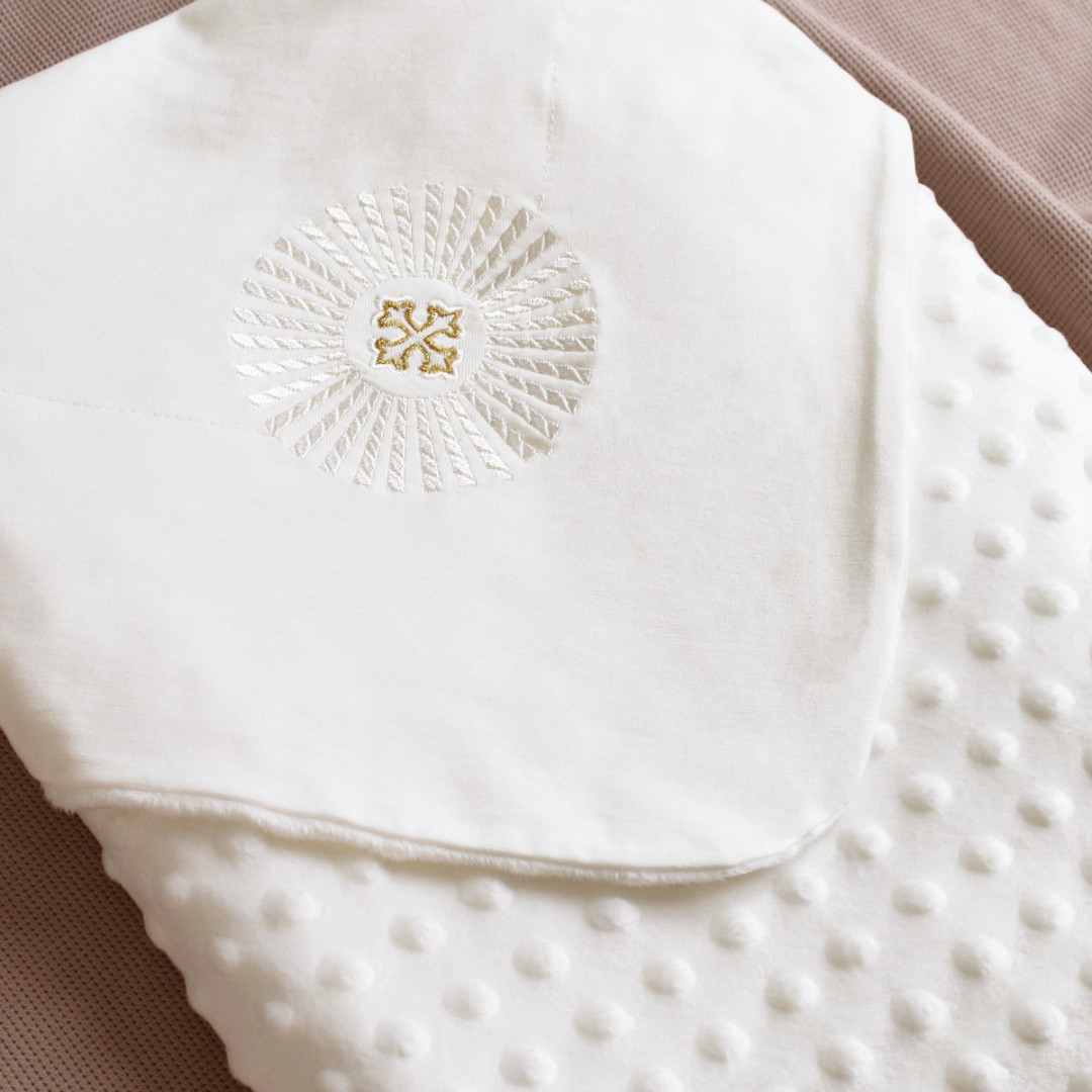 “Rays of Love” Baptism Blanket | Christening Kryzhmo