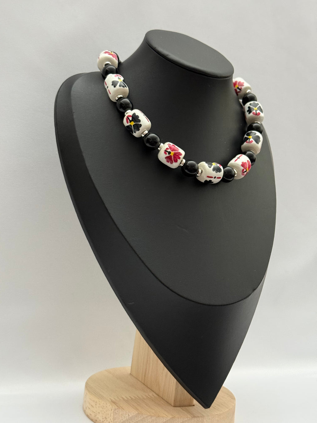 Single-Strand Onyx Choker with Handmade Ceramics Beads