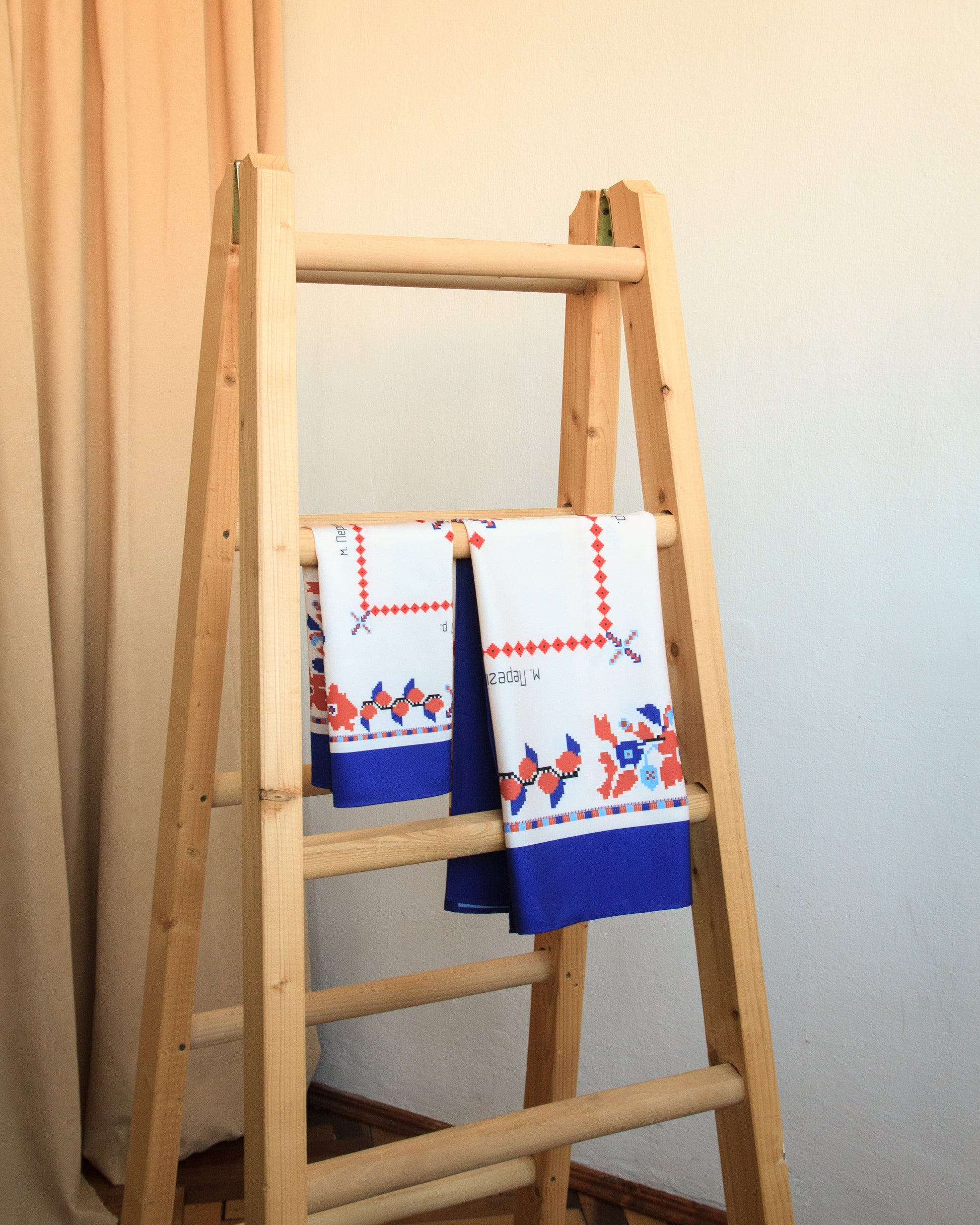 Scarf "Pereginske"