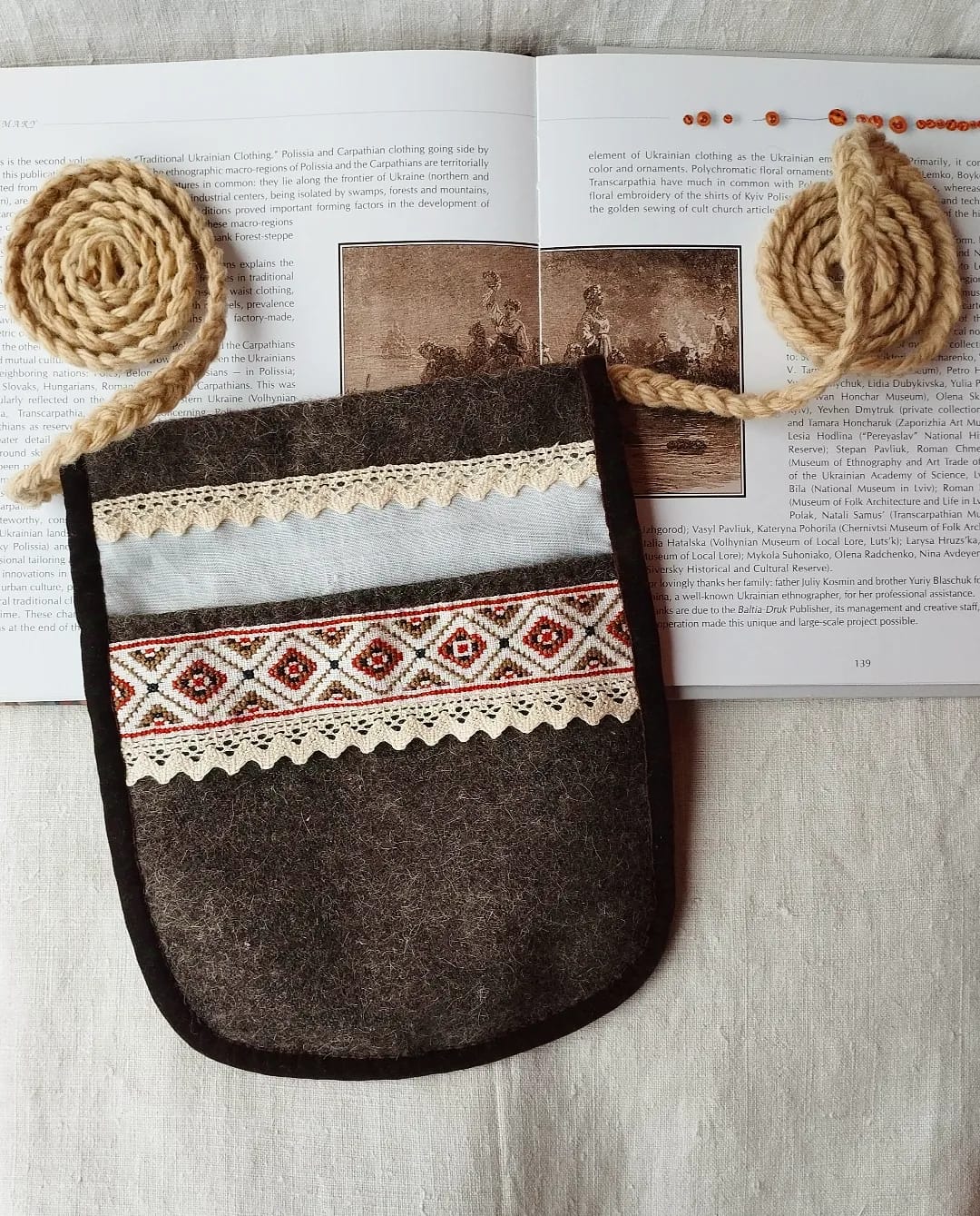 Pouch pocket with authentic hand embroidery