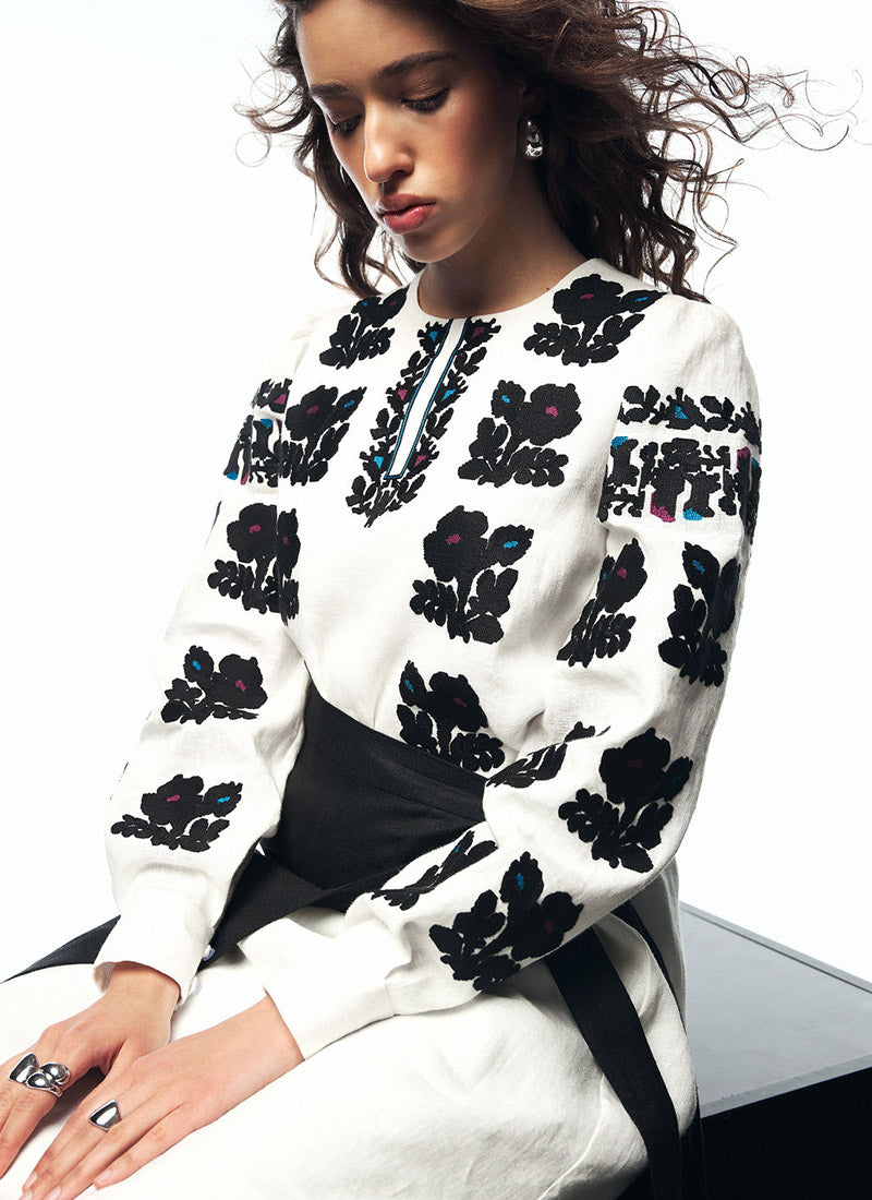 “Dzvin” Linen Embroidered Dress