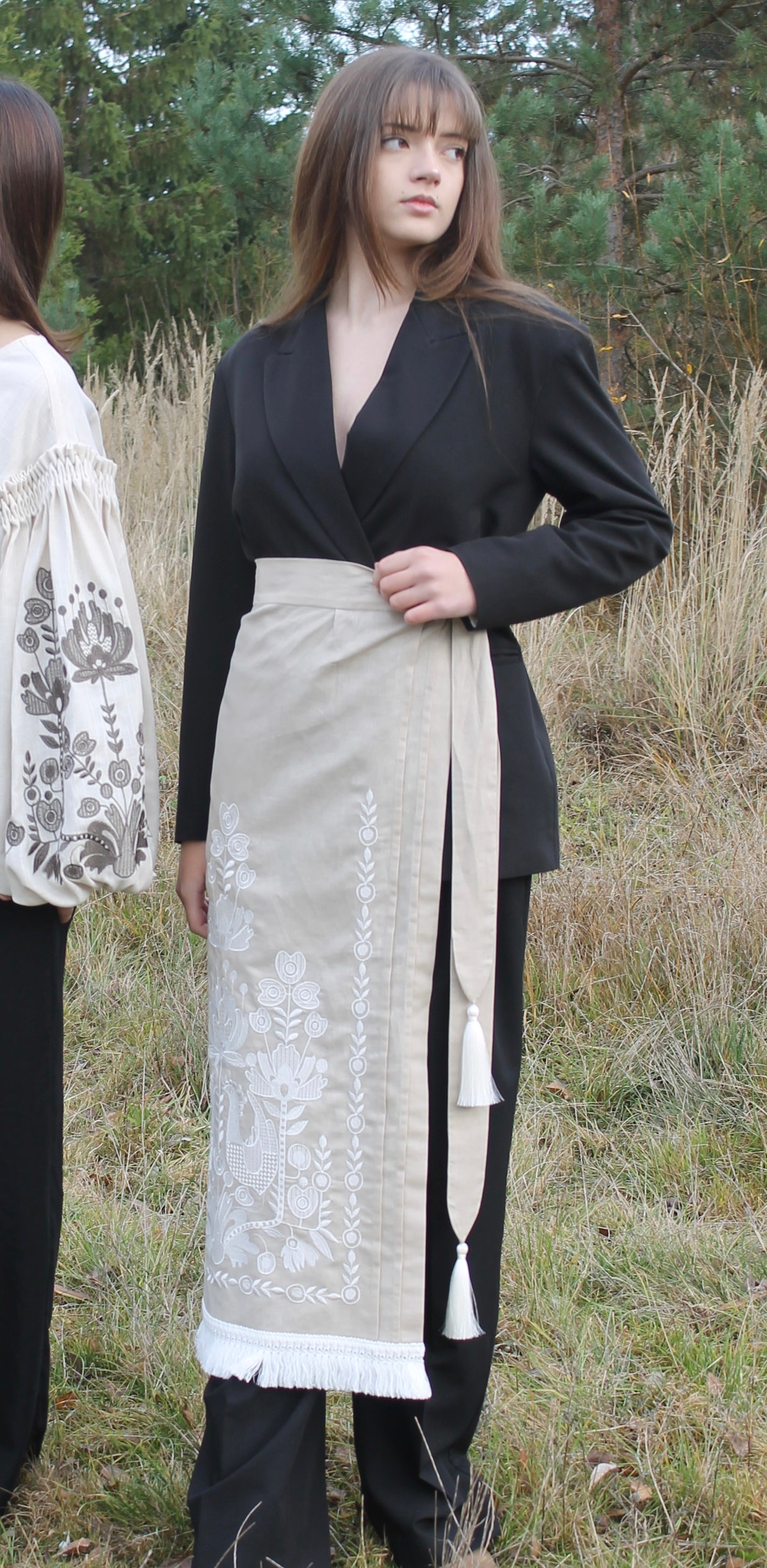Linen Zapaska (Prypinda) with Traditional Ukrainian Embroidery