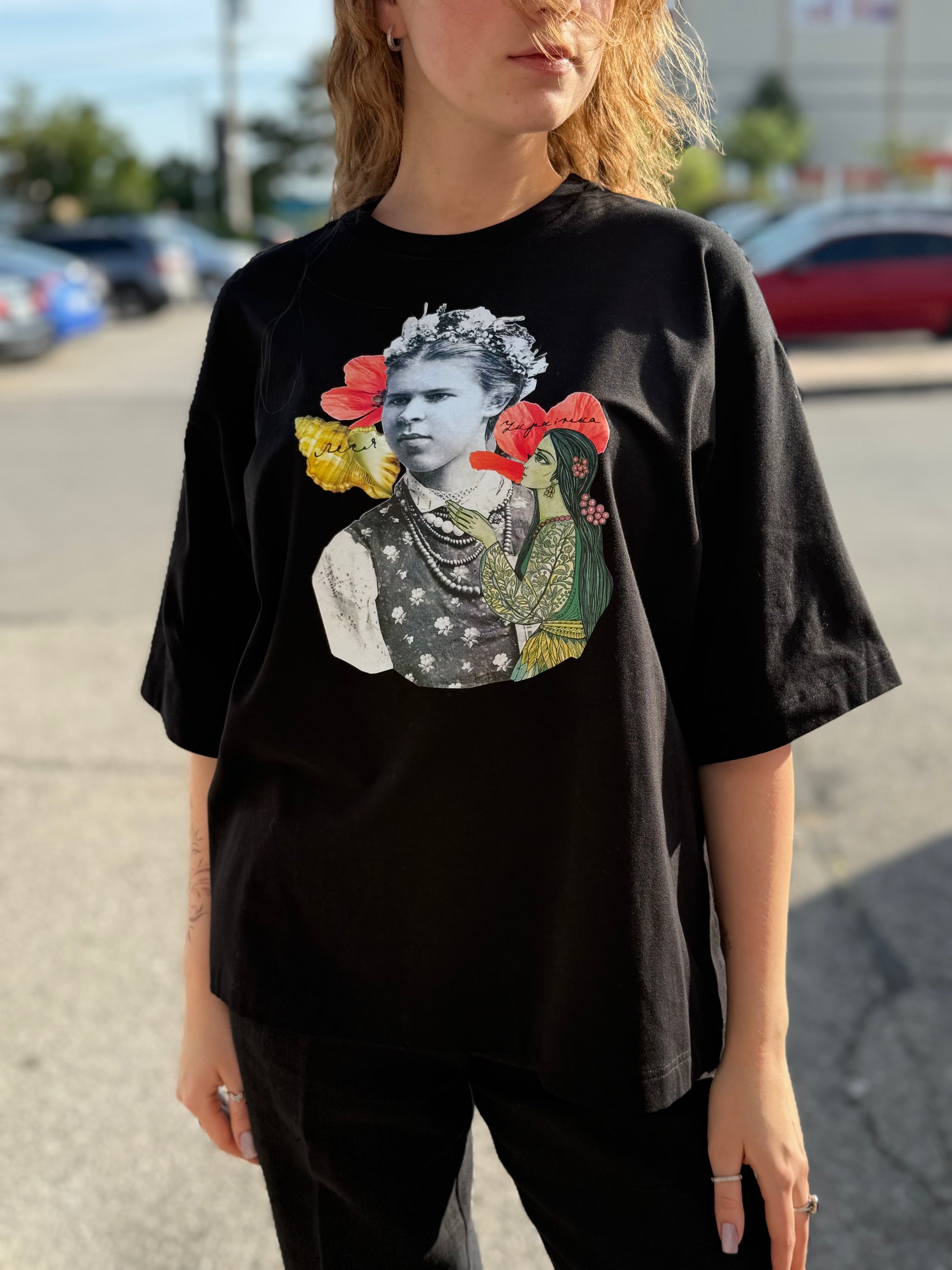 Unisex T-shirt with Lesya Ukrainka Print Black