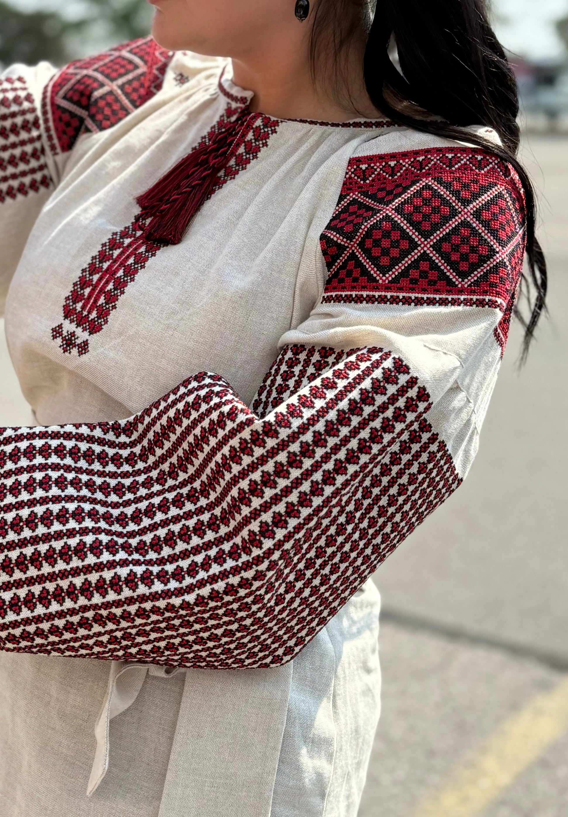 Women’s Vyshyvanka Linen Long Sleeve In Ukrainian Traditions