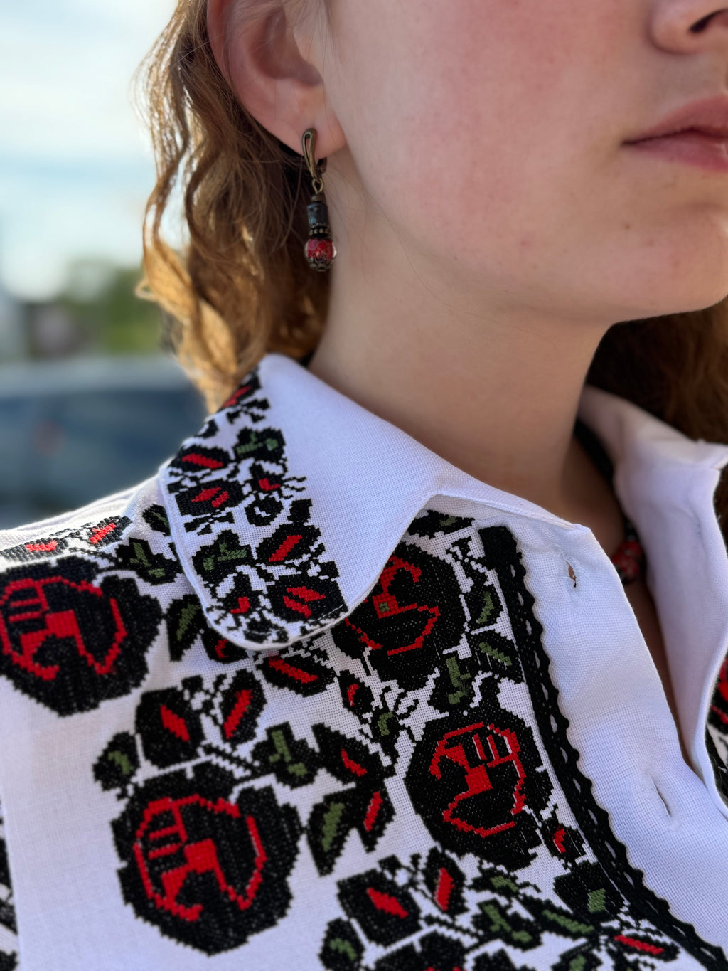 Women’s Embroidered Shirt "Bud" – White Ukrainian Vyshyvanka with Red and Black Rose Embroidery