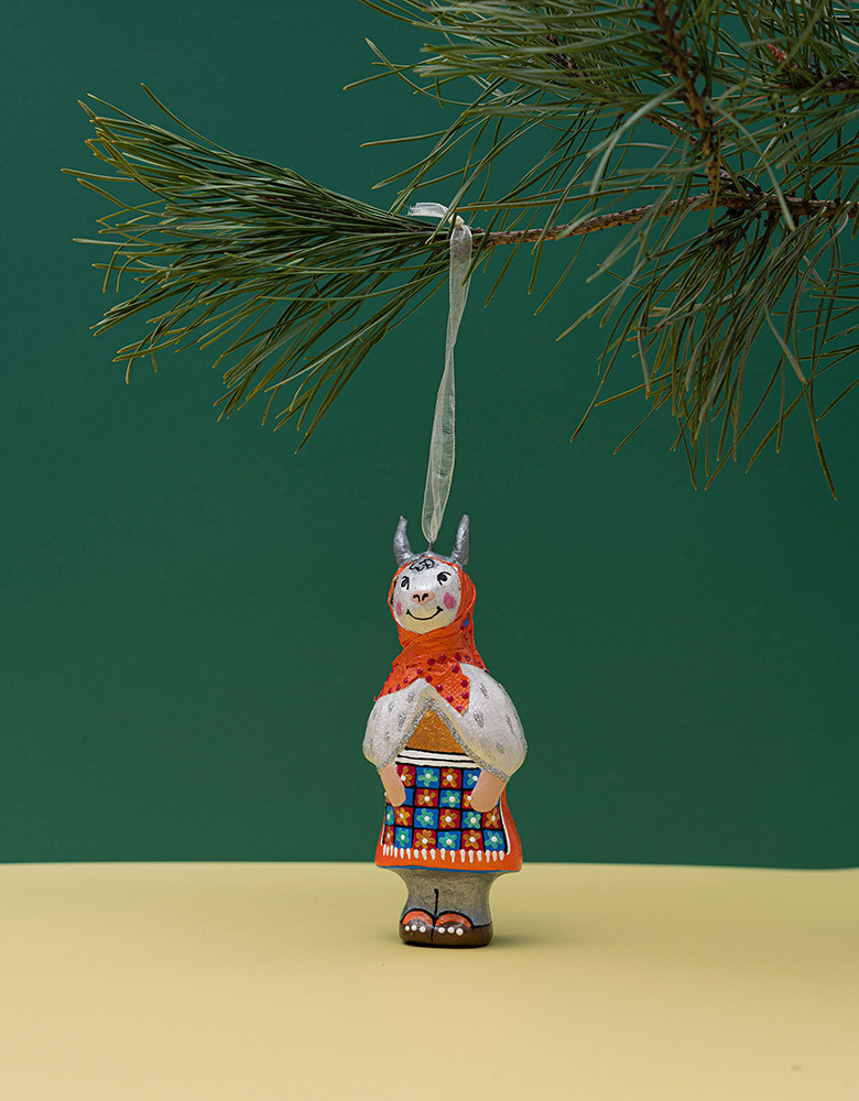 Christmas Ornament "Nativity Scene Character Goat" (Sculpture)