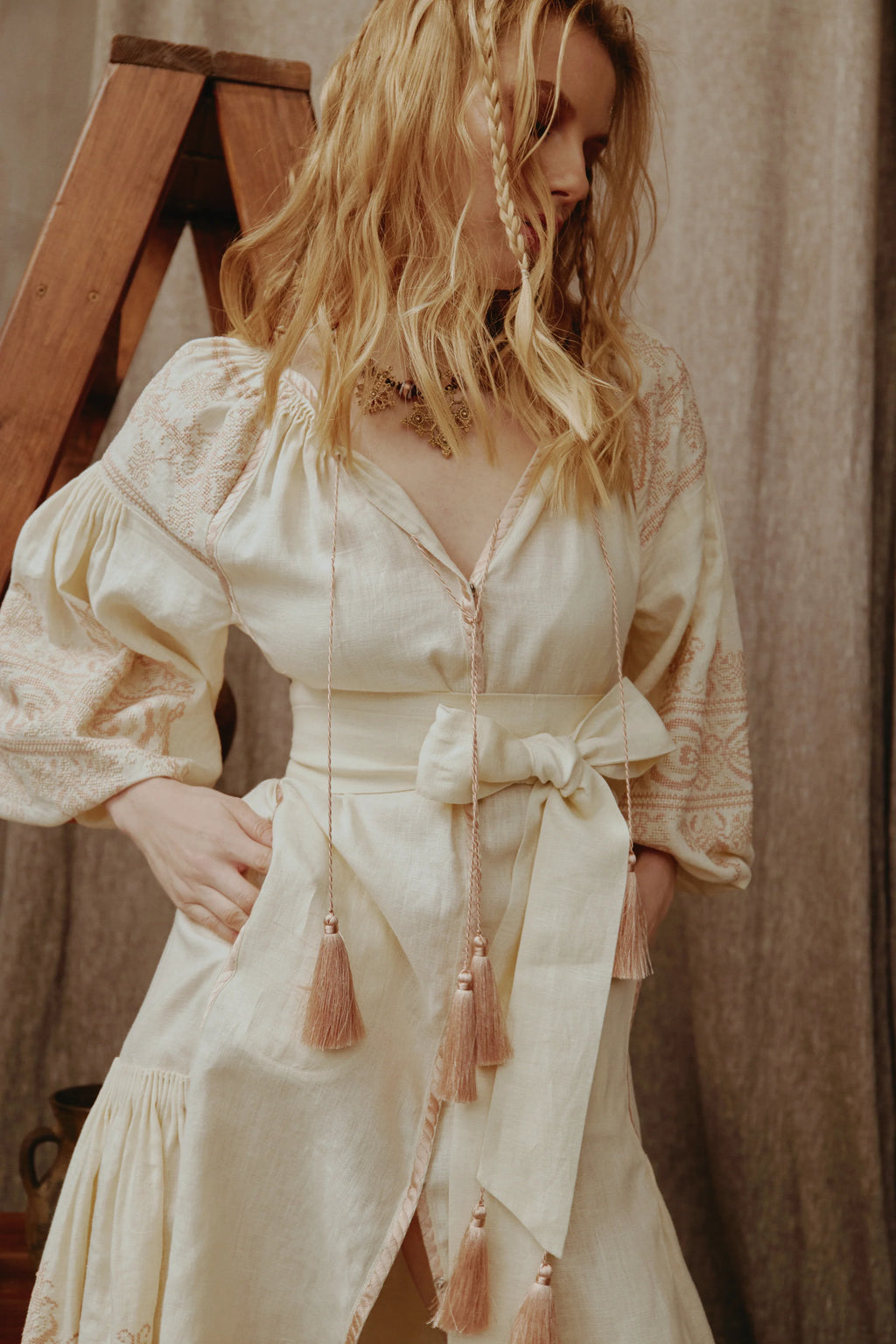 “Urochysta” Linen Maxi Embroidered Dress – Cream