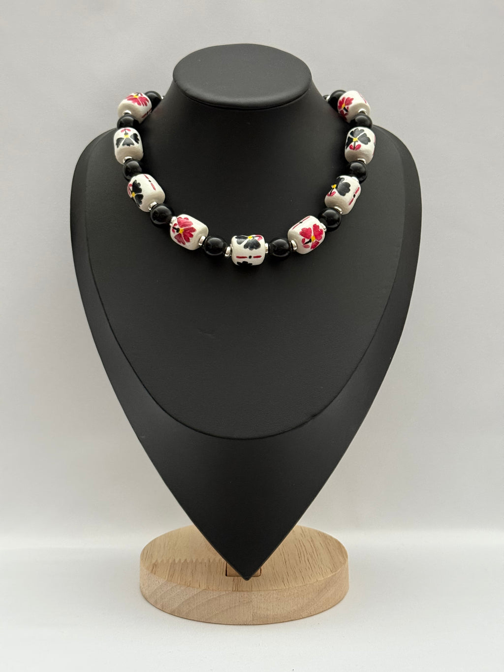 Single-Strand Onyx Choker with Handmade Ceramics Beads