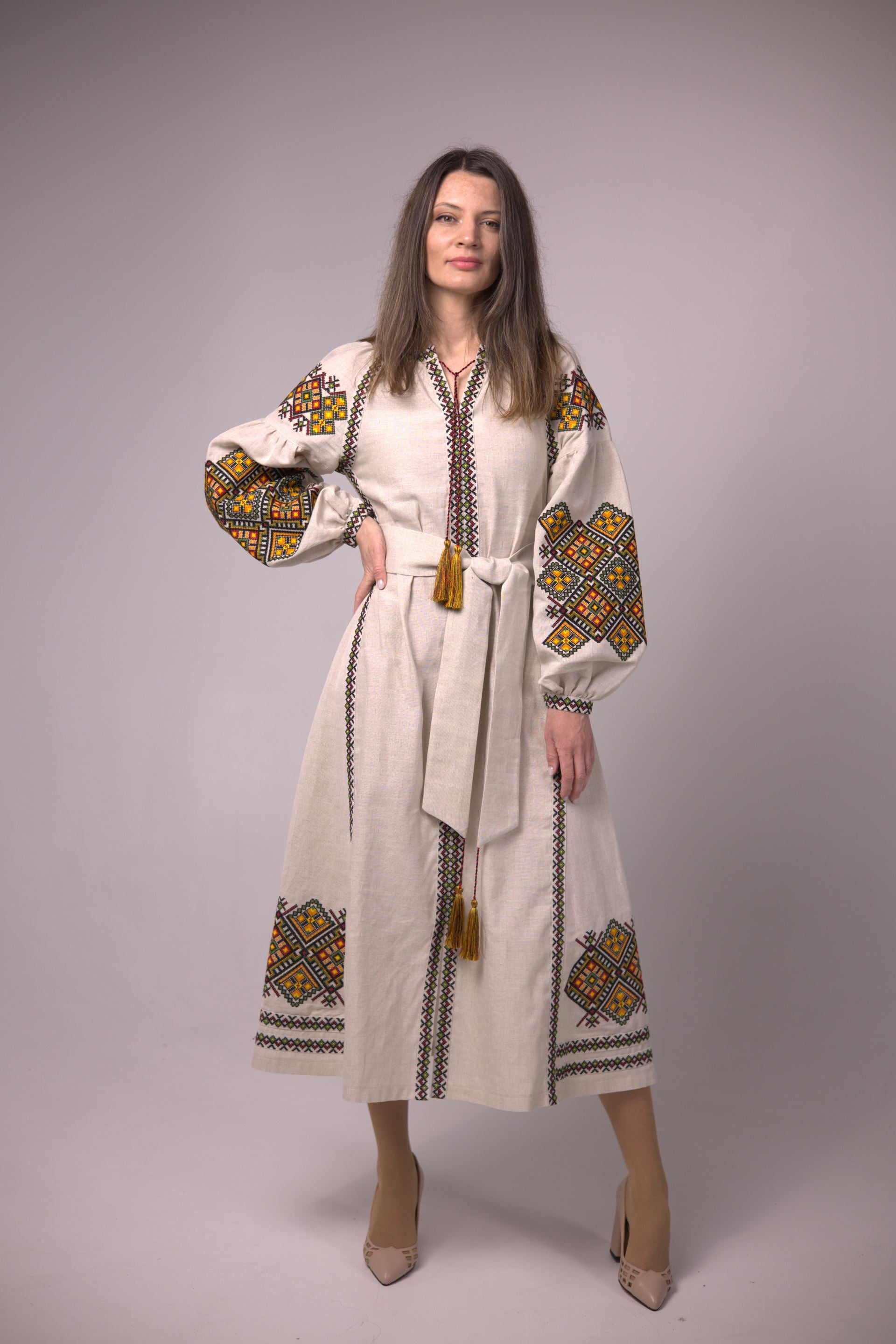 Embroidered dress "Carpathian"