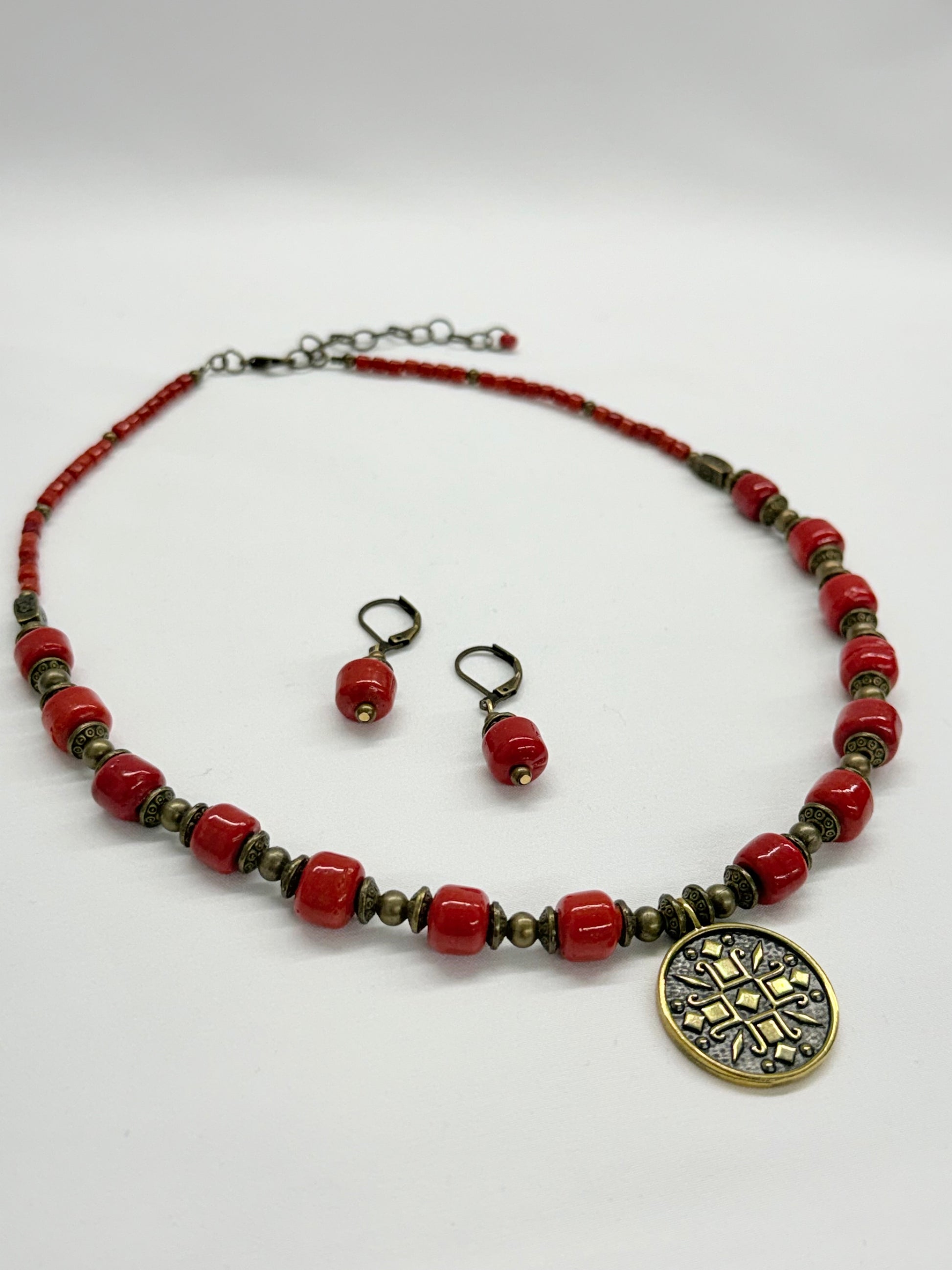 “Kryzhyk” Coral Necklace & Earrings Set