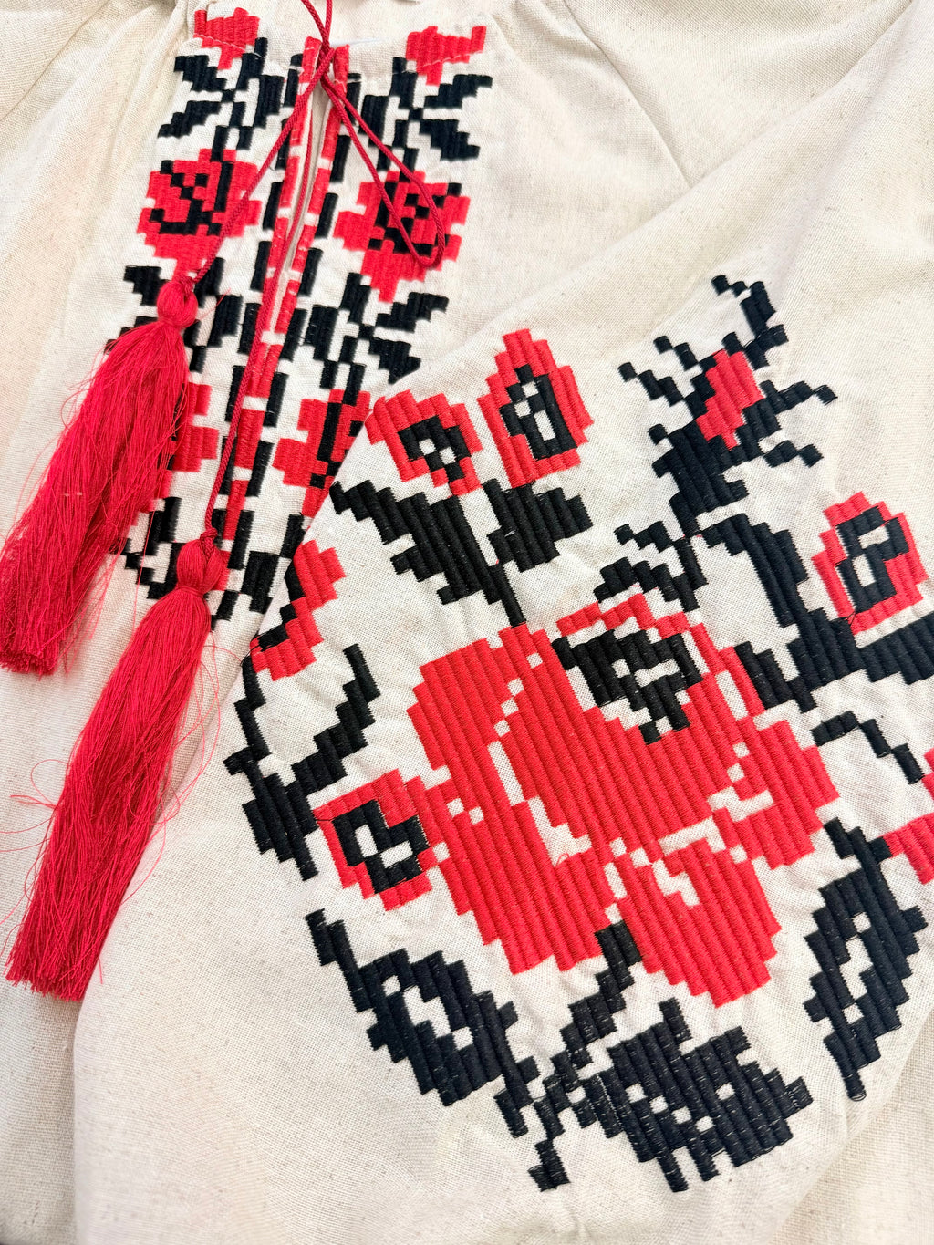 “Ruta” Embroidered Linen Blouse