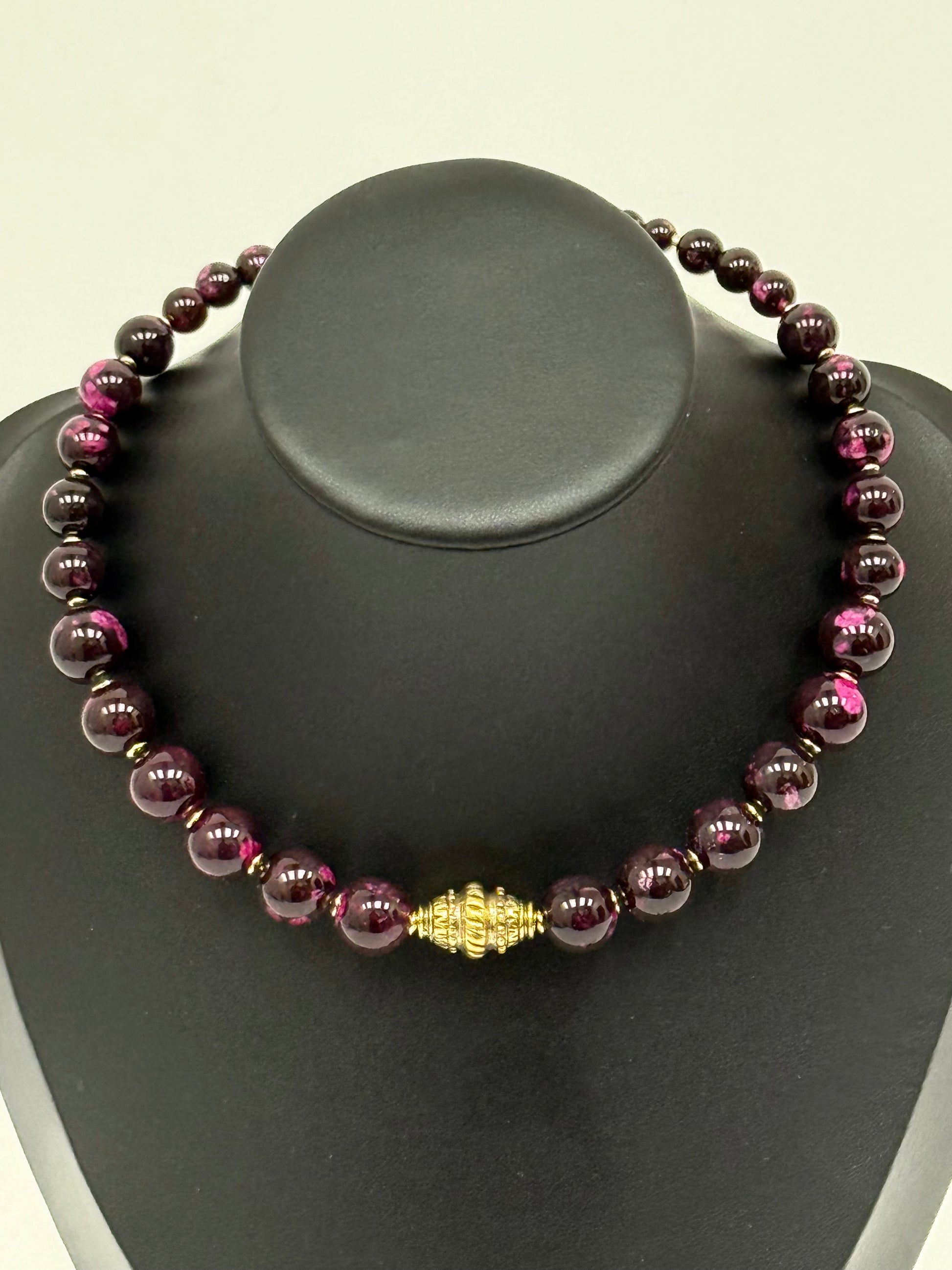 Single-Strand Pink-Brown Jasper Choker with Brass Bead