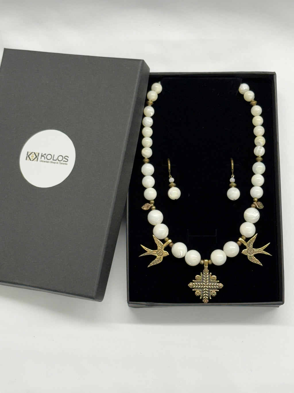 “Pryletily Lastivky” Necklace & Earrings Set