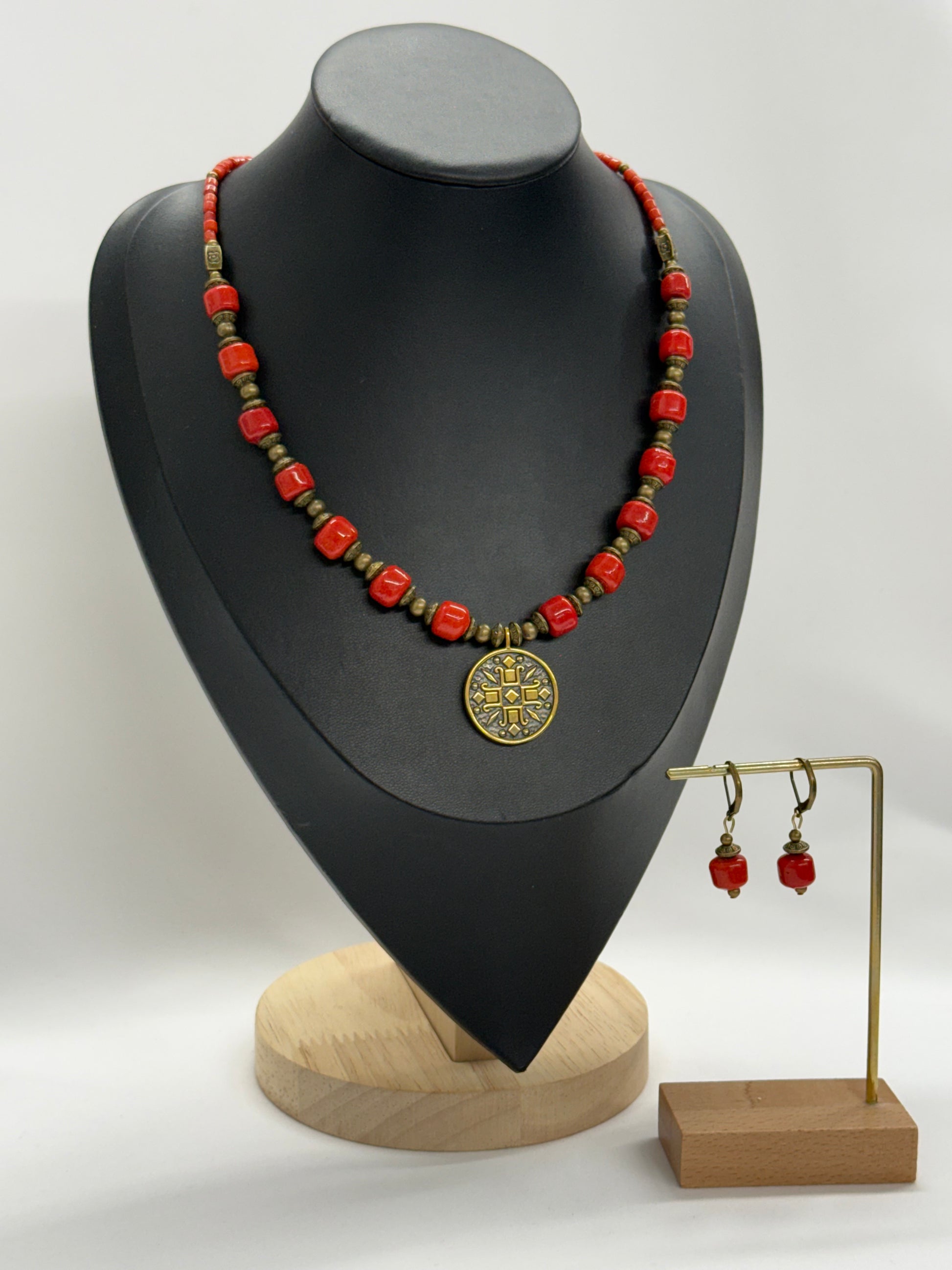 “Kryzhyk” Coral Necklace & Earrings Set