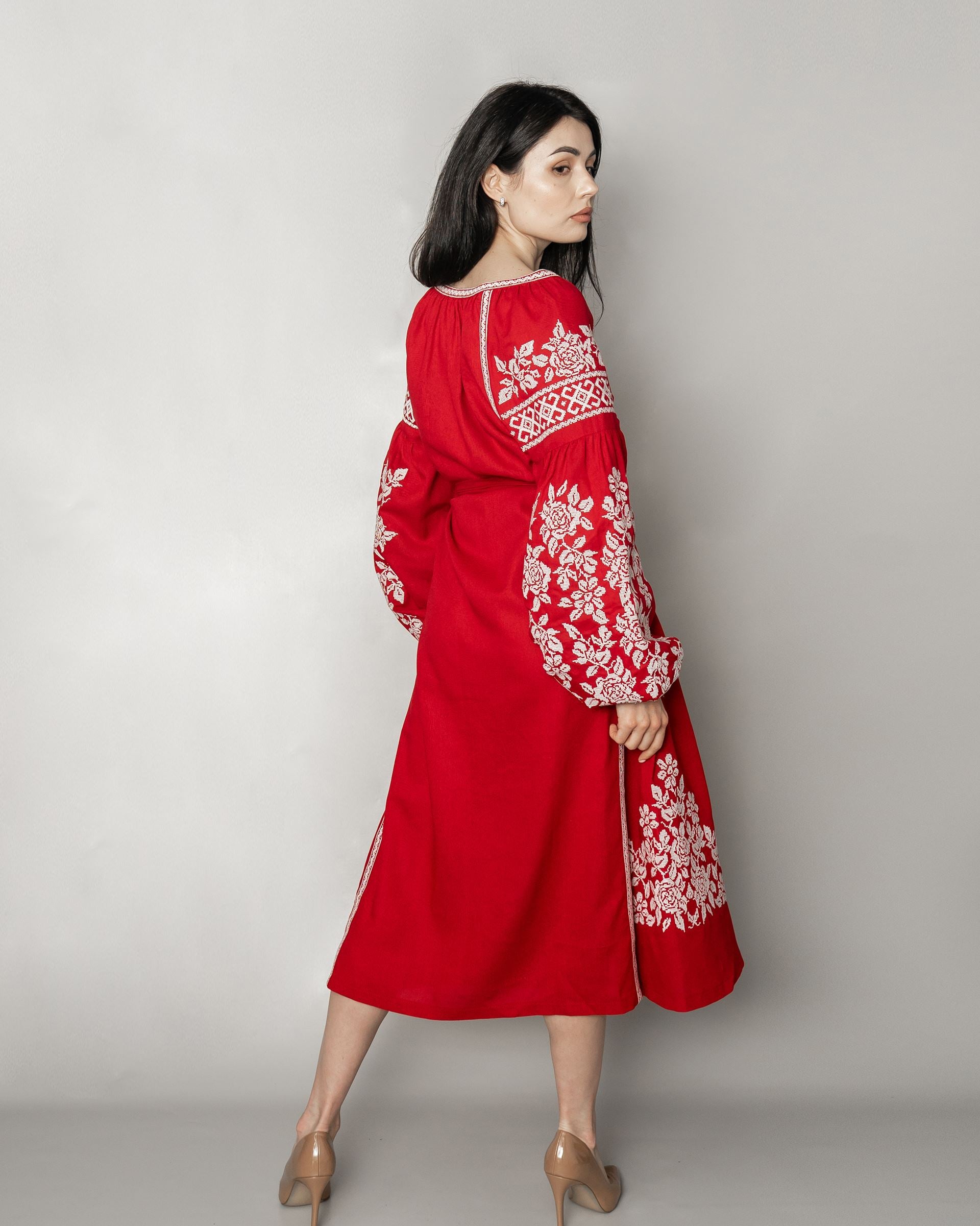Embroidered dress "Ruta"
