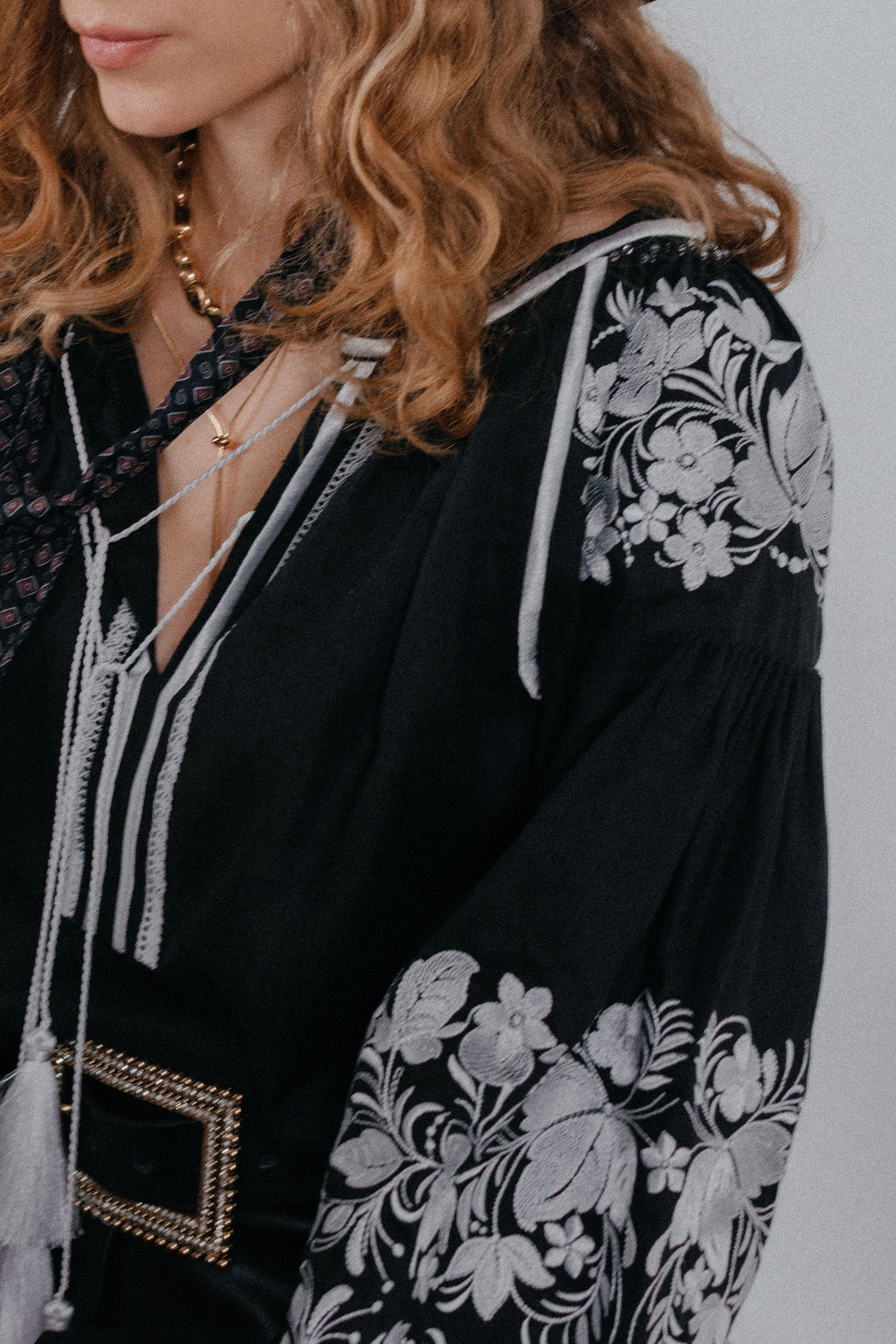 “Marichka” Linen Embroidered Blouse – White Embroidery