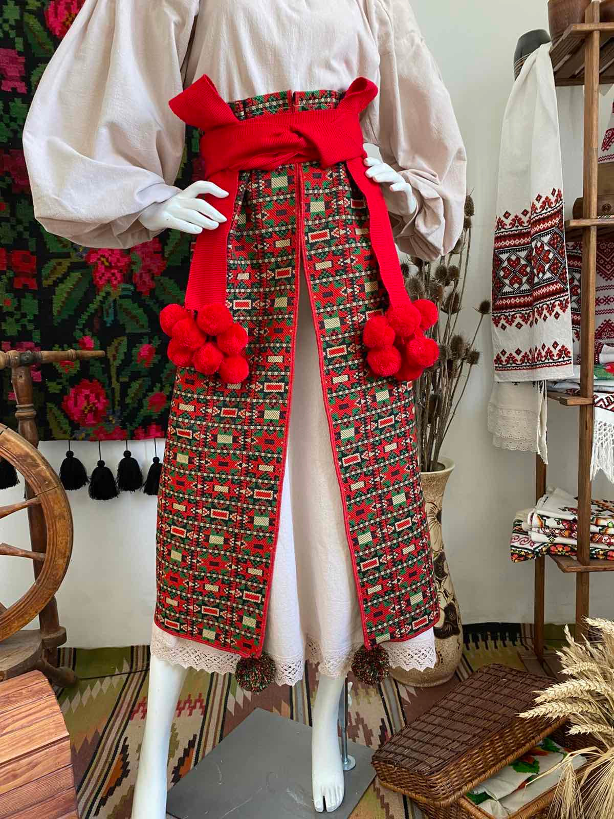 Traditional Ukrainian Plakhta Wrap Skirt Red colour