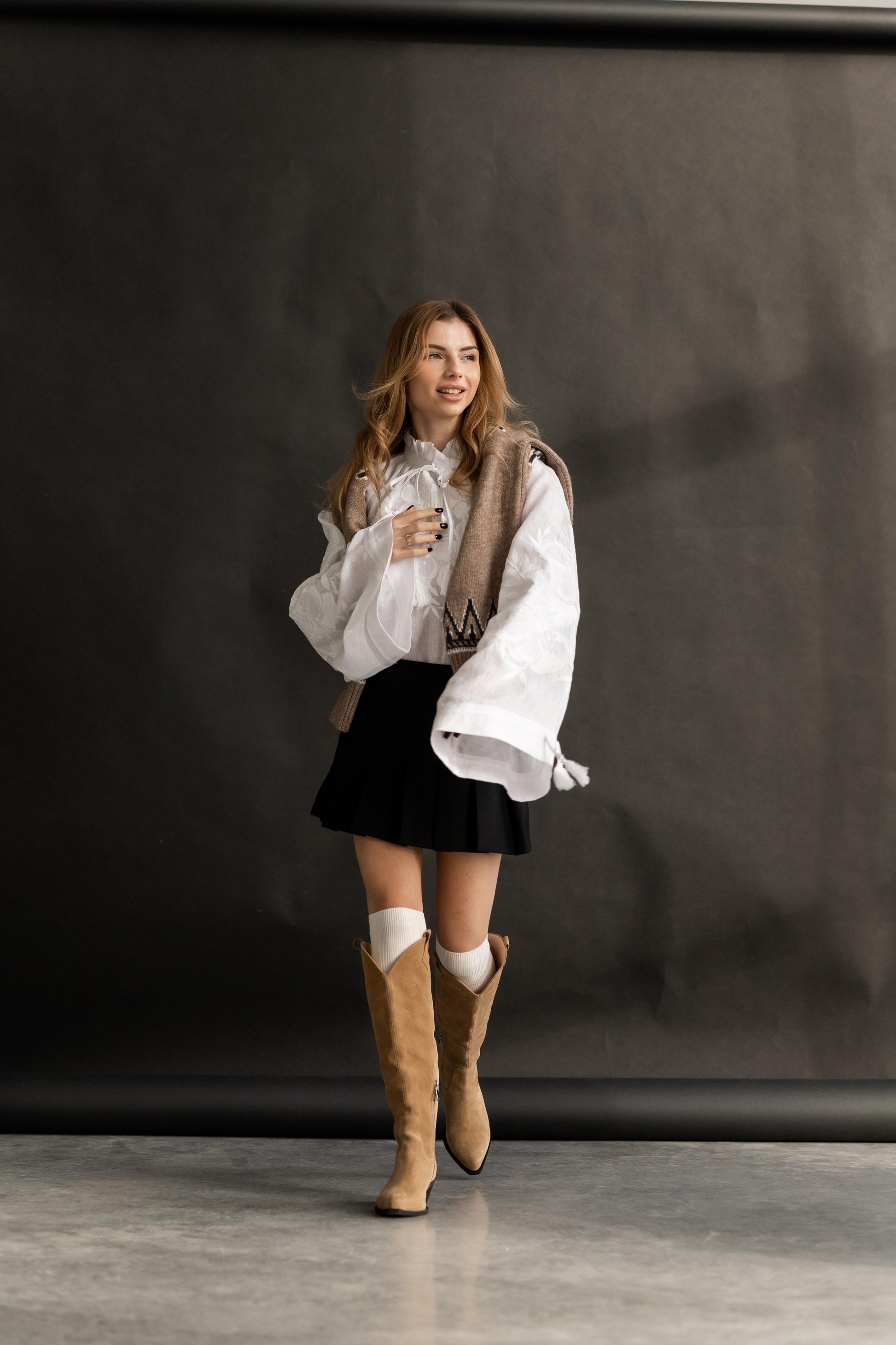 White Heavy Linen Blouse with Embroidery and Wide Sleeves