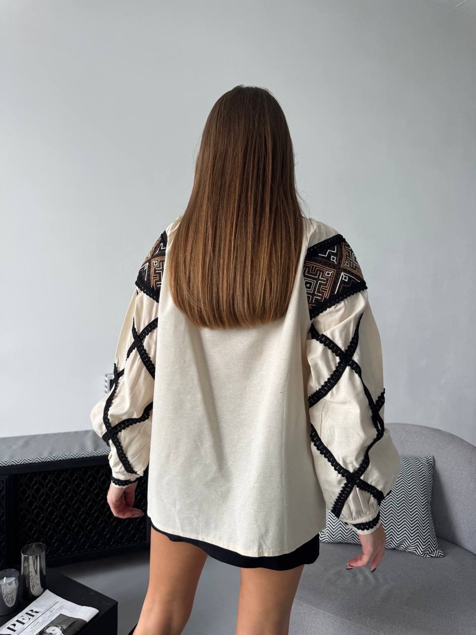 Women's Geometric Embroidered Blouse with Black Lace – Ivory