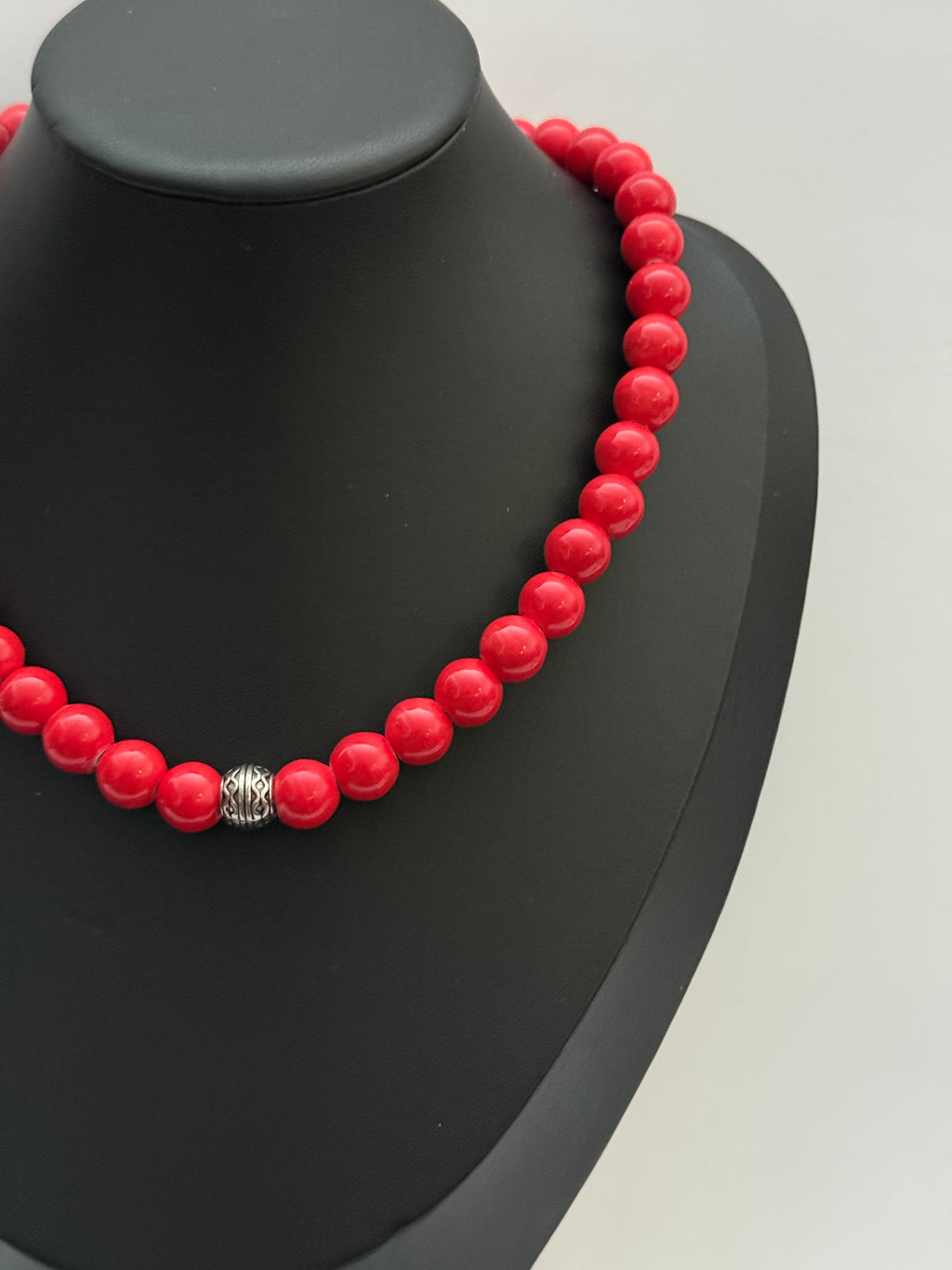 Red Ceramic Necklace with Earrings | Single Strand