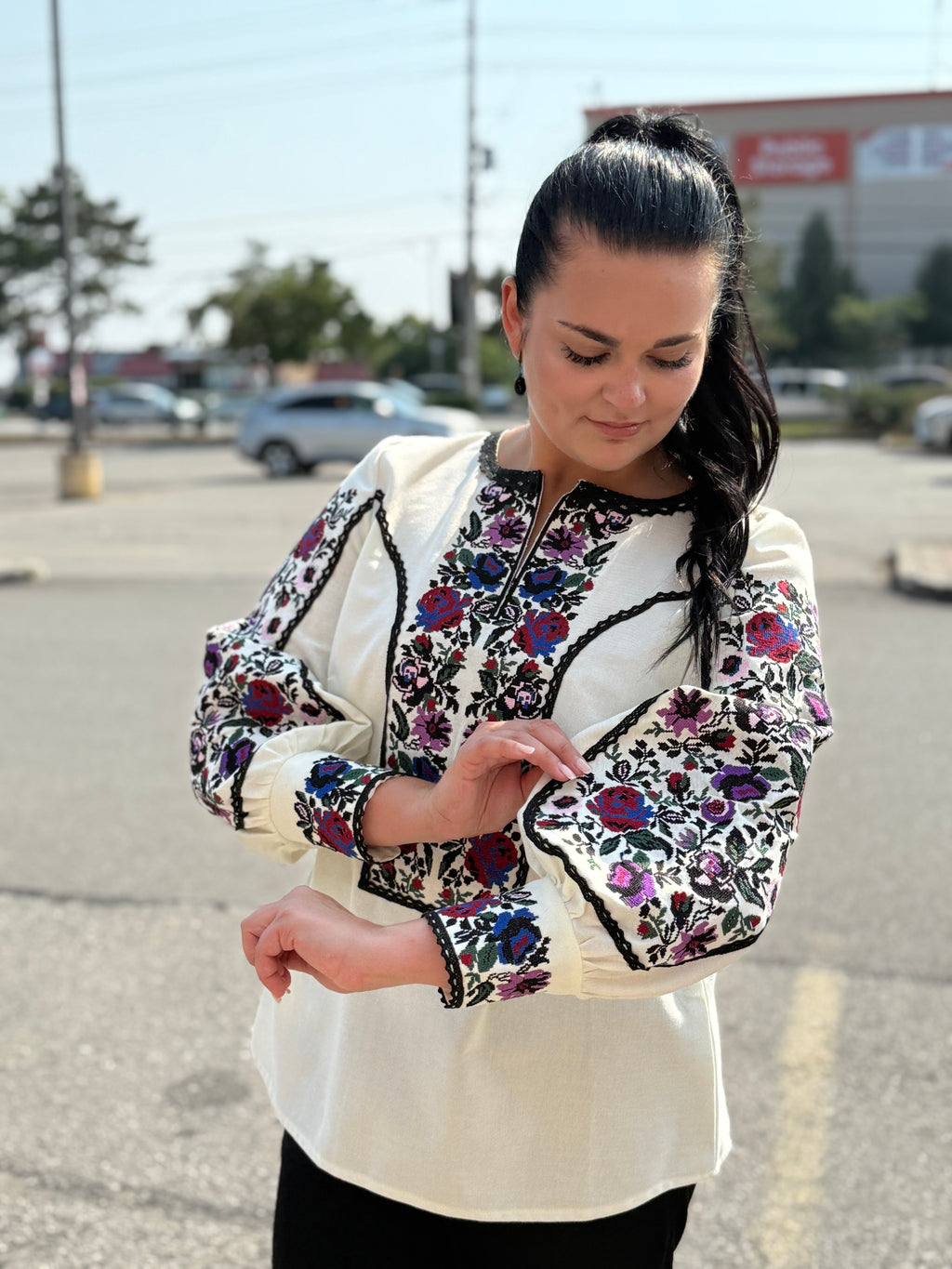 Women’s Embroidered Shirt "Kucheriava" – Crem Ukrainian Vyshyvanka with Floral Motifs