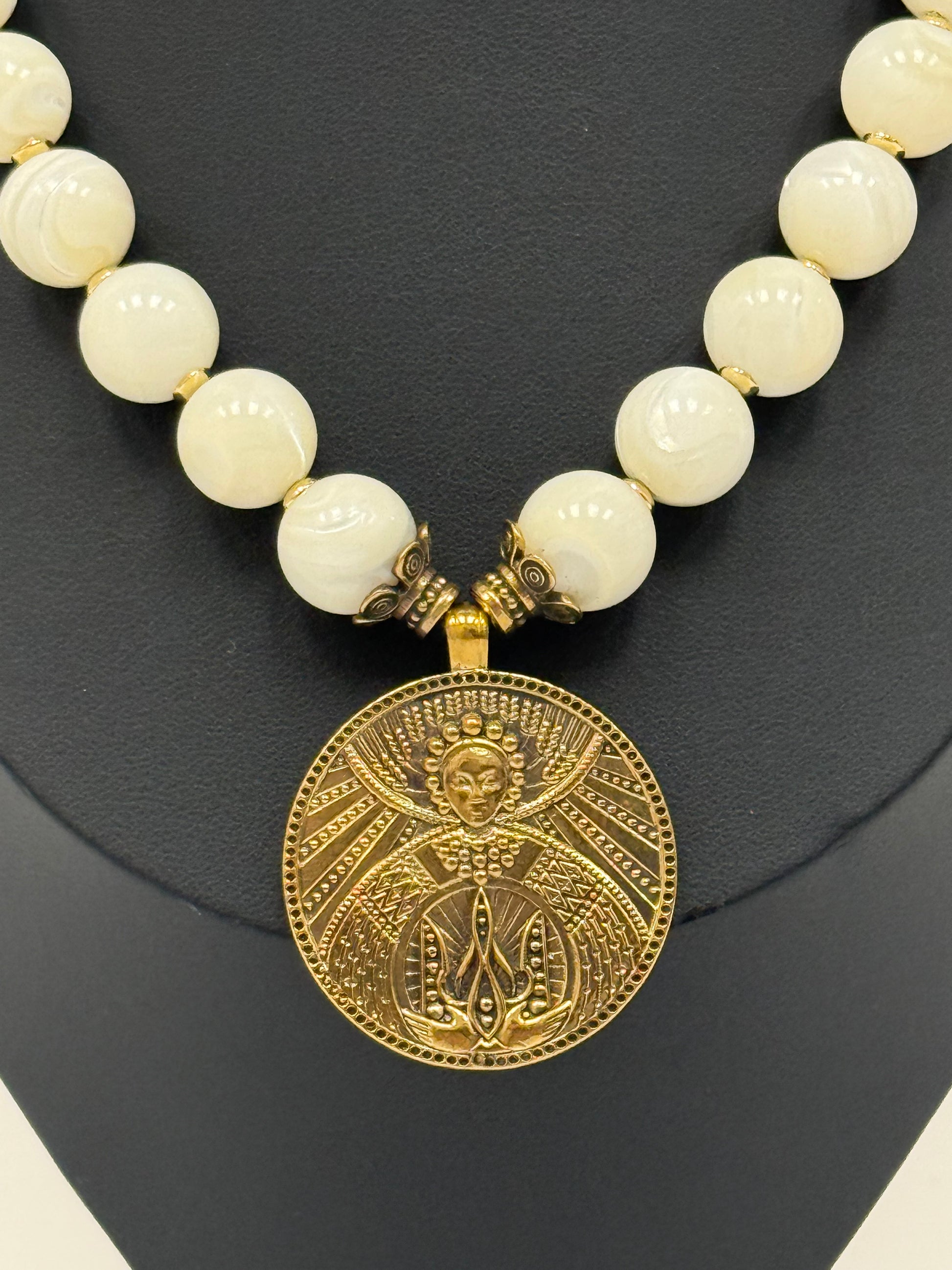 Single-Strand Necklace – White Mother-of-Pearl with Brass Accents