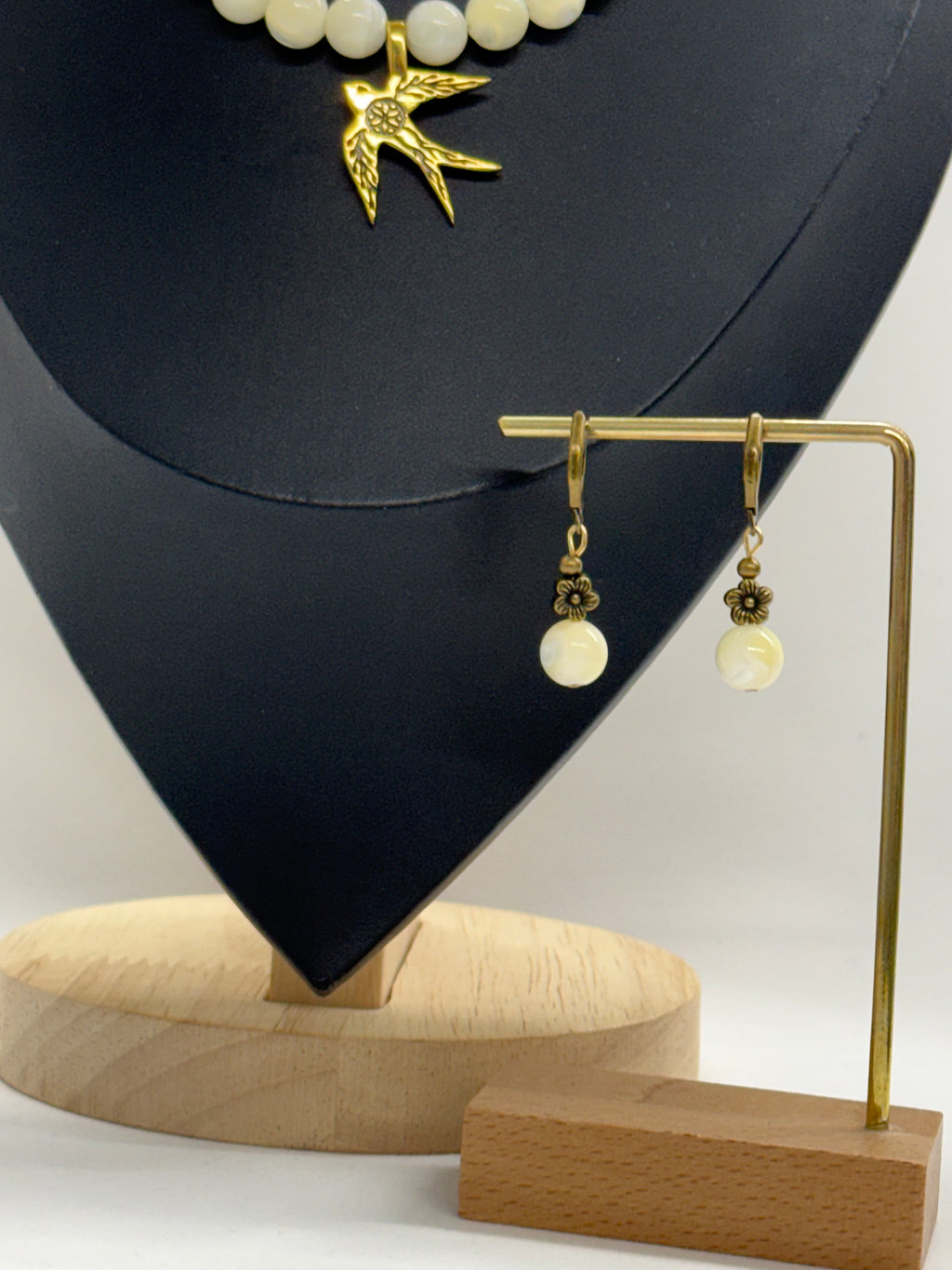 “Pryletily Lastivky” Necklace & Earrings Set